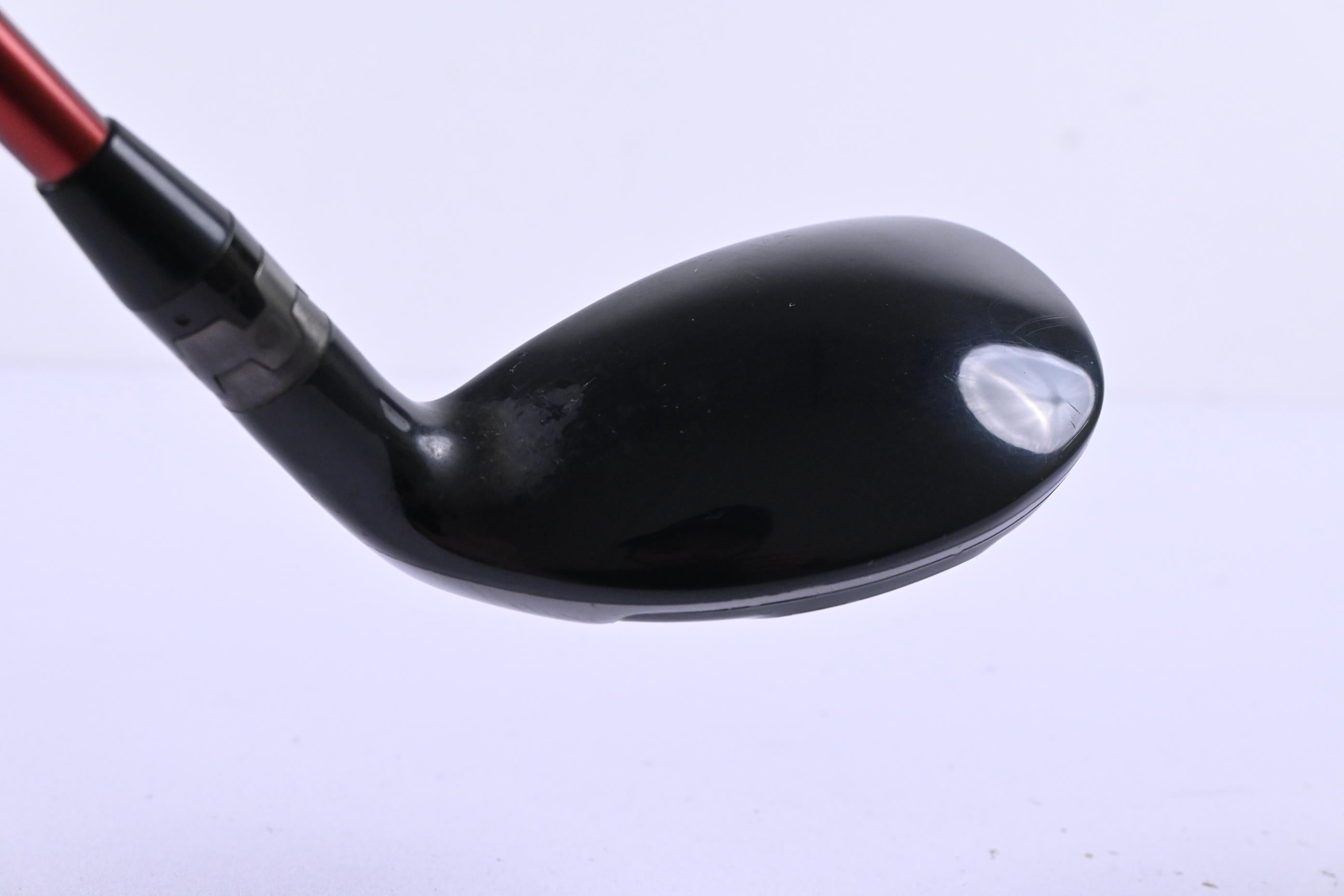 Titleist 910H #3 Hybrid / 19 Degree / Regular Flex Diamana 'ilima 70 Shaft