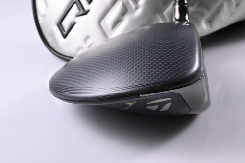 Taylormade Qi35 Driver / 10.5 Degree / Regular Flex Fujikura Ventus Blue '25 5