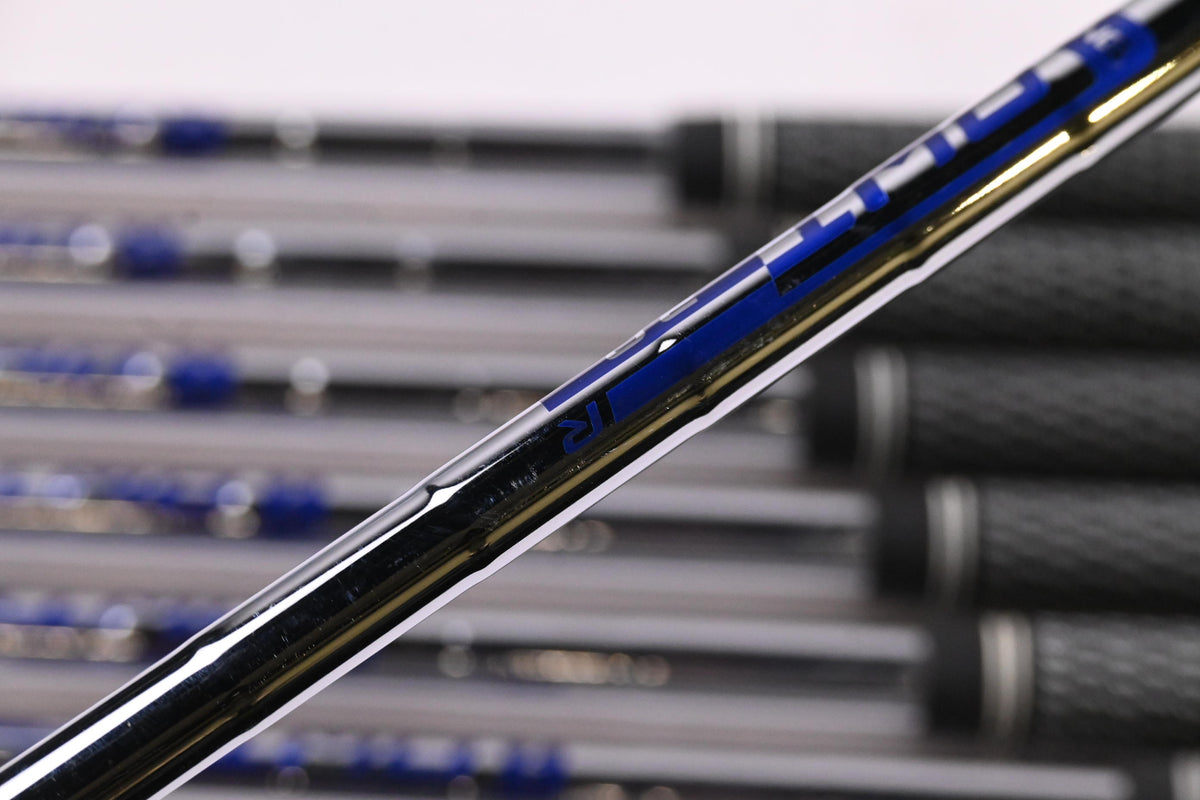 Ping G400 Irons / 5-PW+SW / Red Dot / Regular Flex Ping AWT 2.0 Shafts