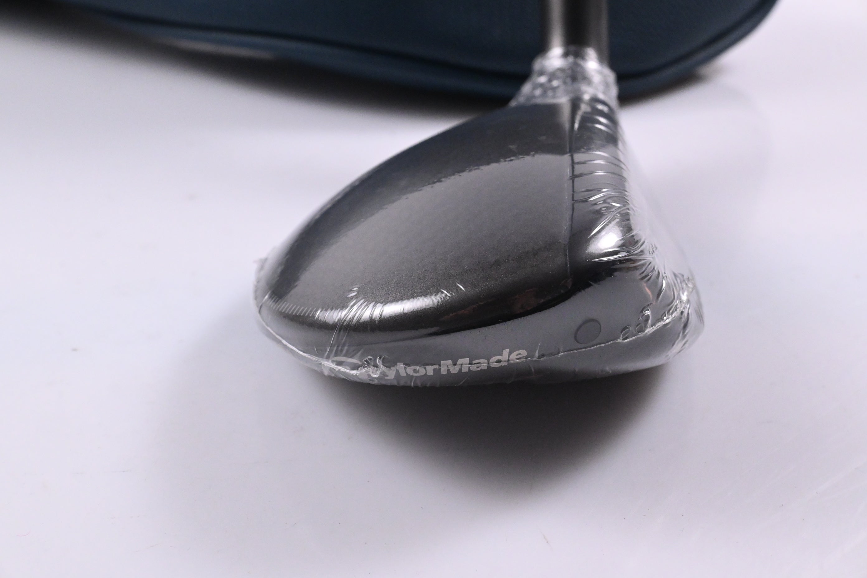 Taylormade Qi4D Max #5 Hybrid / 26 Degree / Regular Flex KBS REAX 50 Shaft