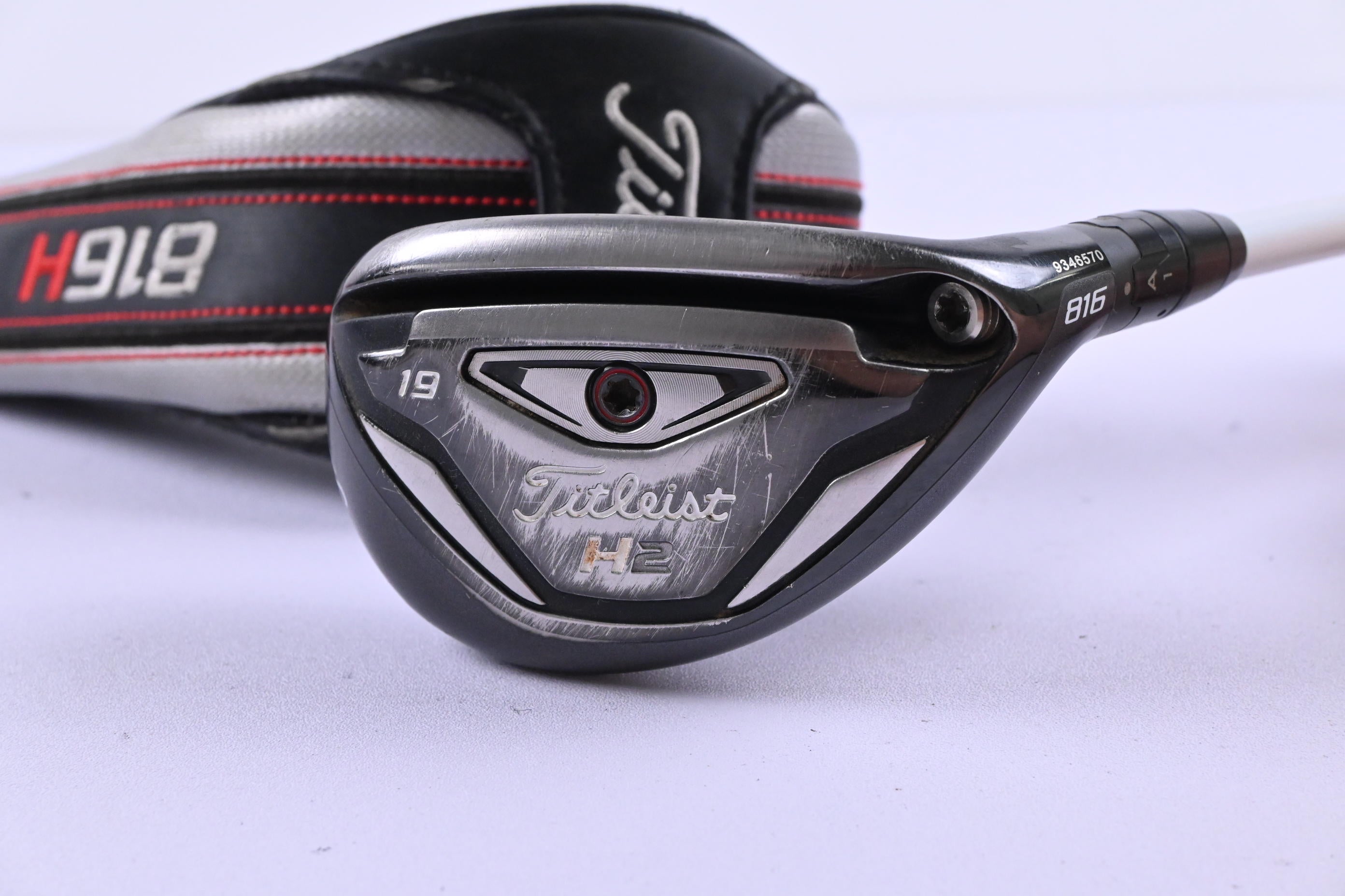 Titleist 816 H2 #3 Hybrid / 19 Degree / Stiff Flex Aldila Rogue 85 Shaft