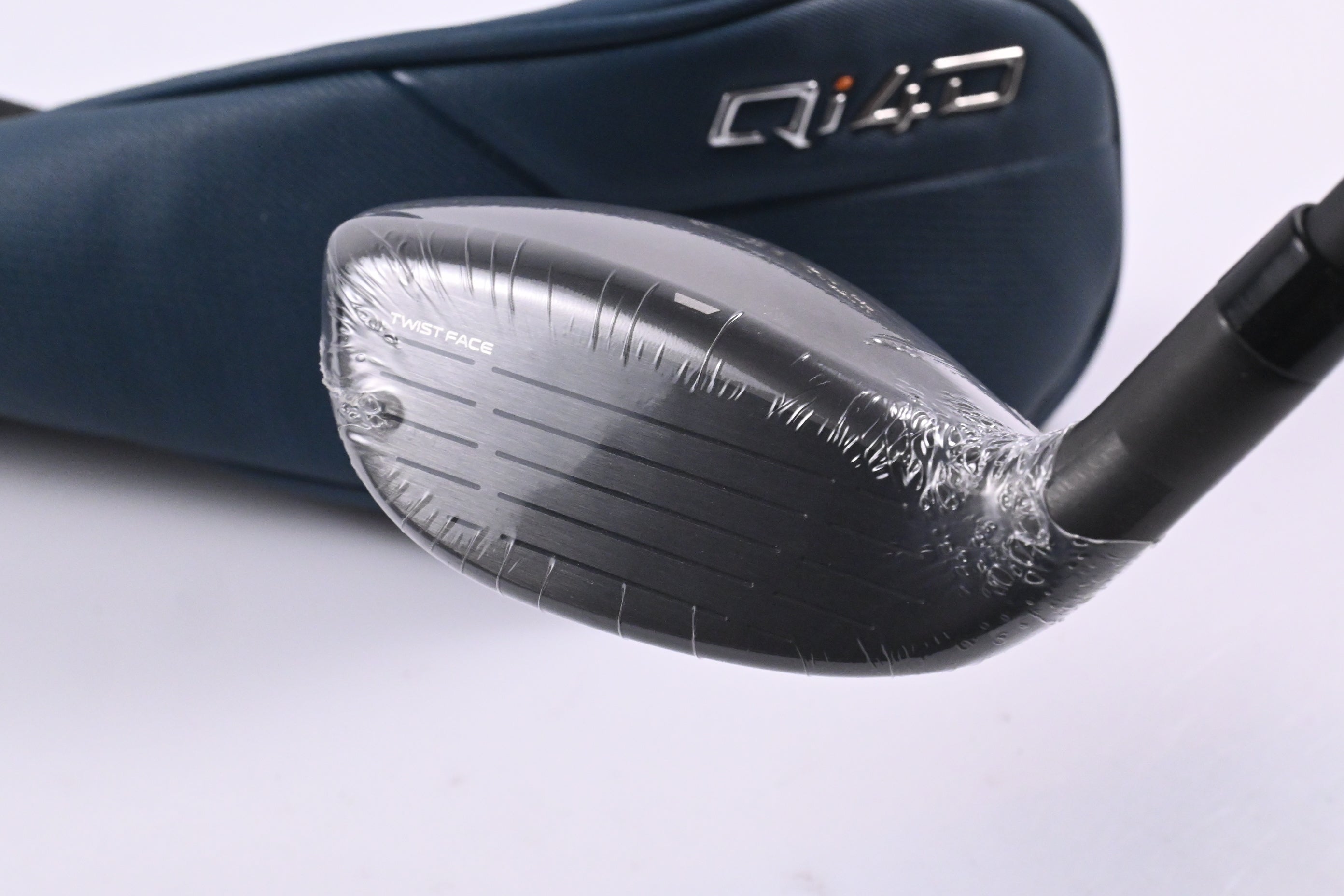Taylormade Qi4D Max #5 Hybrid / 26 Degree / Regular Flex KBS REAX 50 Shaft