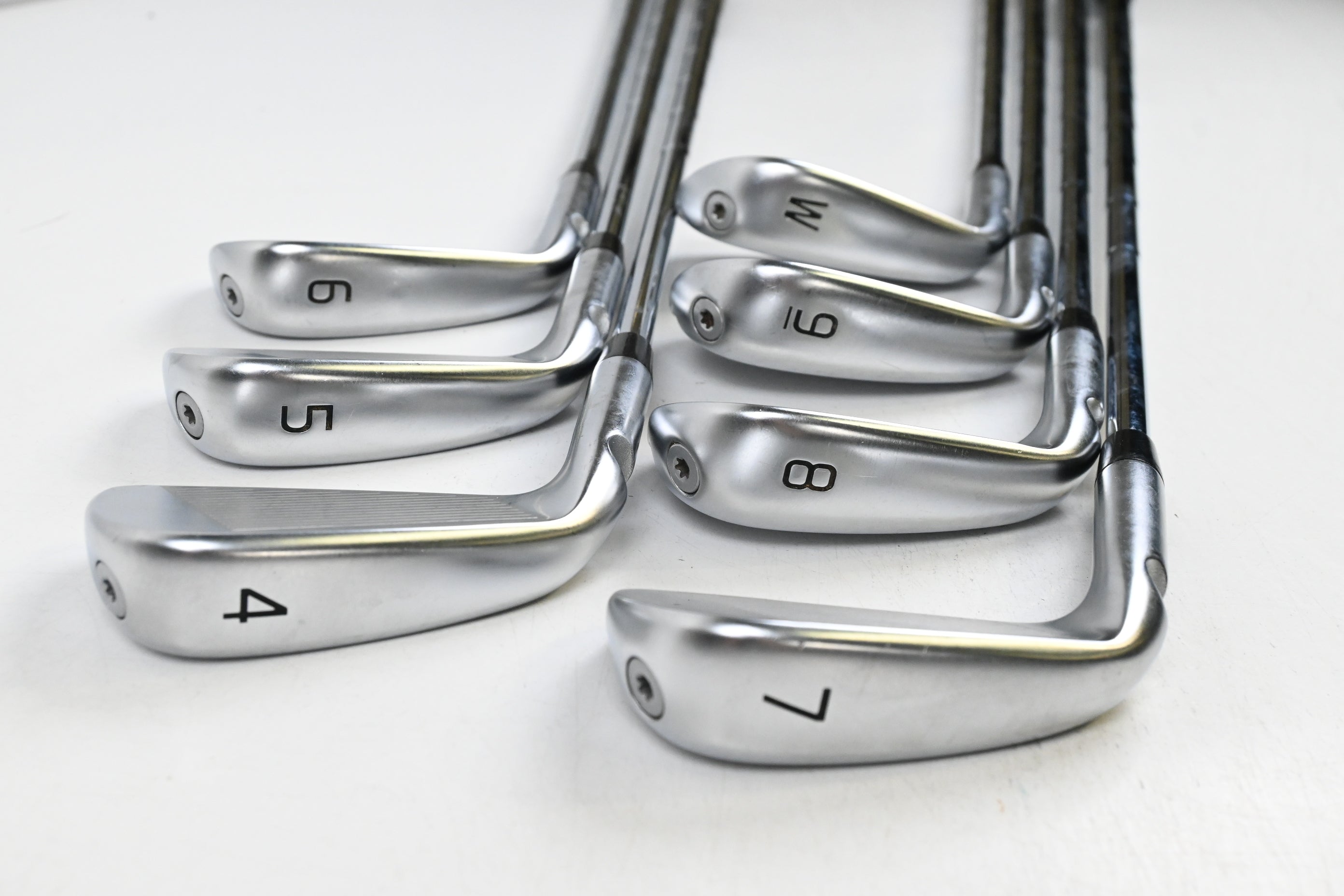 Ping i530 Irons / 4-PW / Orange Dot / Stiff Flex Dynamic Gold Mid 115 S300