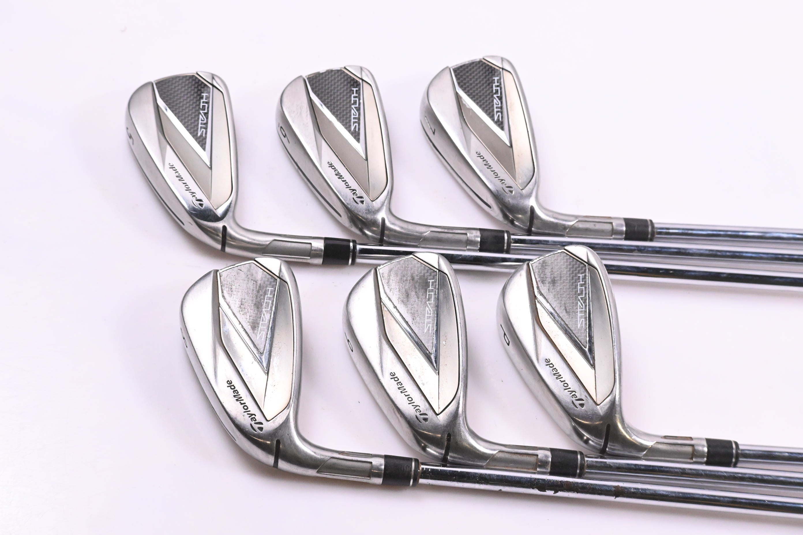 Left Hand Taylormade Stealth Irons / 5-PW / Regular Flex Dynamic Gold 95 R300
