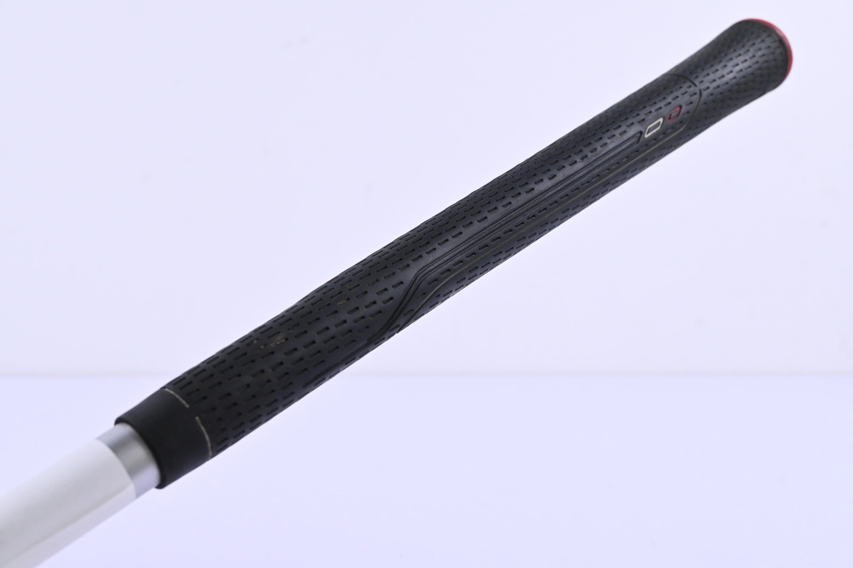 Left Hand Taylormade Aeroburner Driver / 10.5 Degree / Regular Flex Shaft