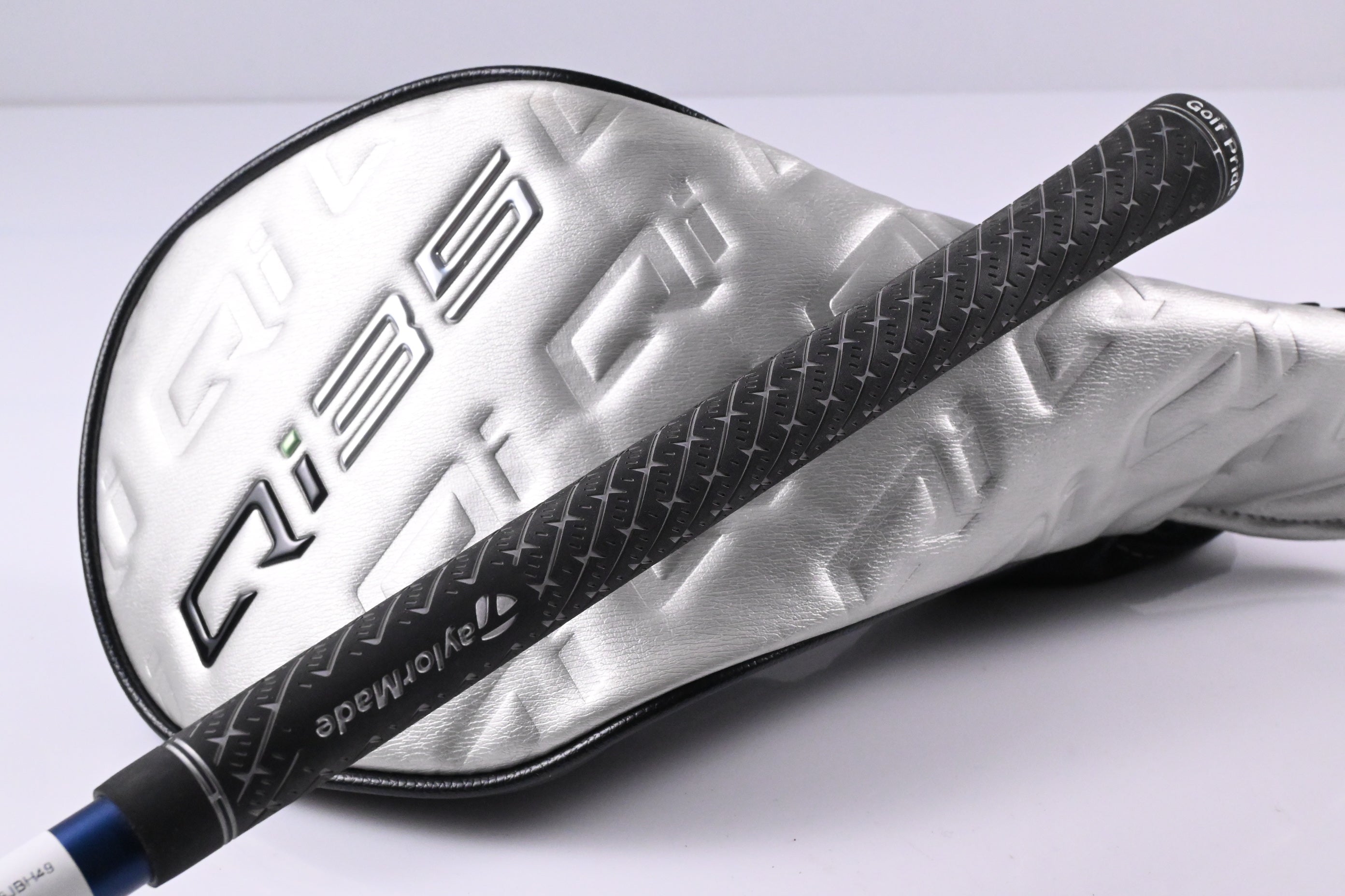 Taylormade Qi35 Driver / 10.5 Degree / Regular Flex Fujikura Ventus Blue '25 5