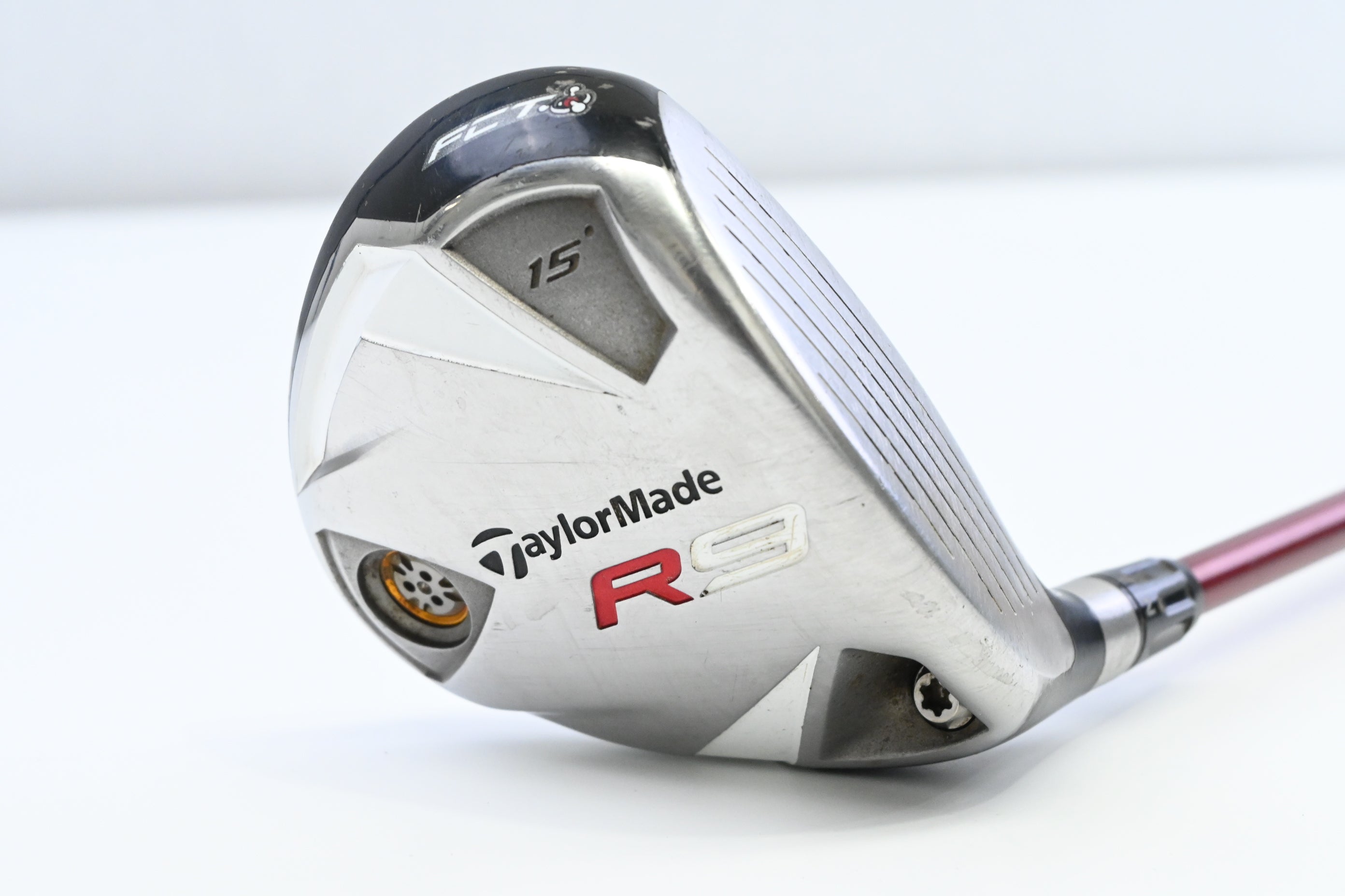 Taylormade R9 #3 Wood / 15 Degree / Regular Flex Fujikura Motore F1 85 Shaft