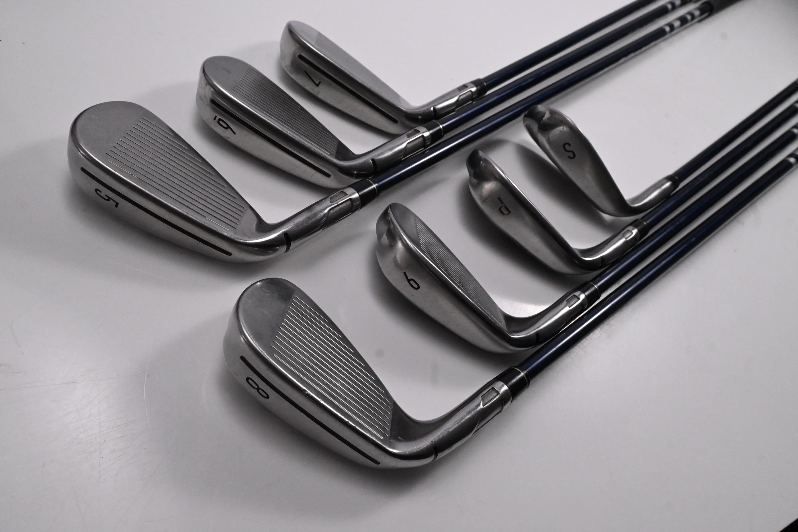 Taylormade SIM2 Max OS Irons / 5-PW+SW / Regular Flex Ventus Blue 6 Shaft