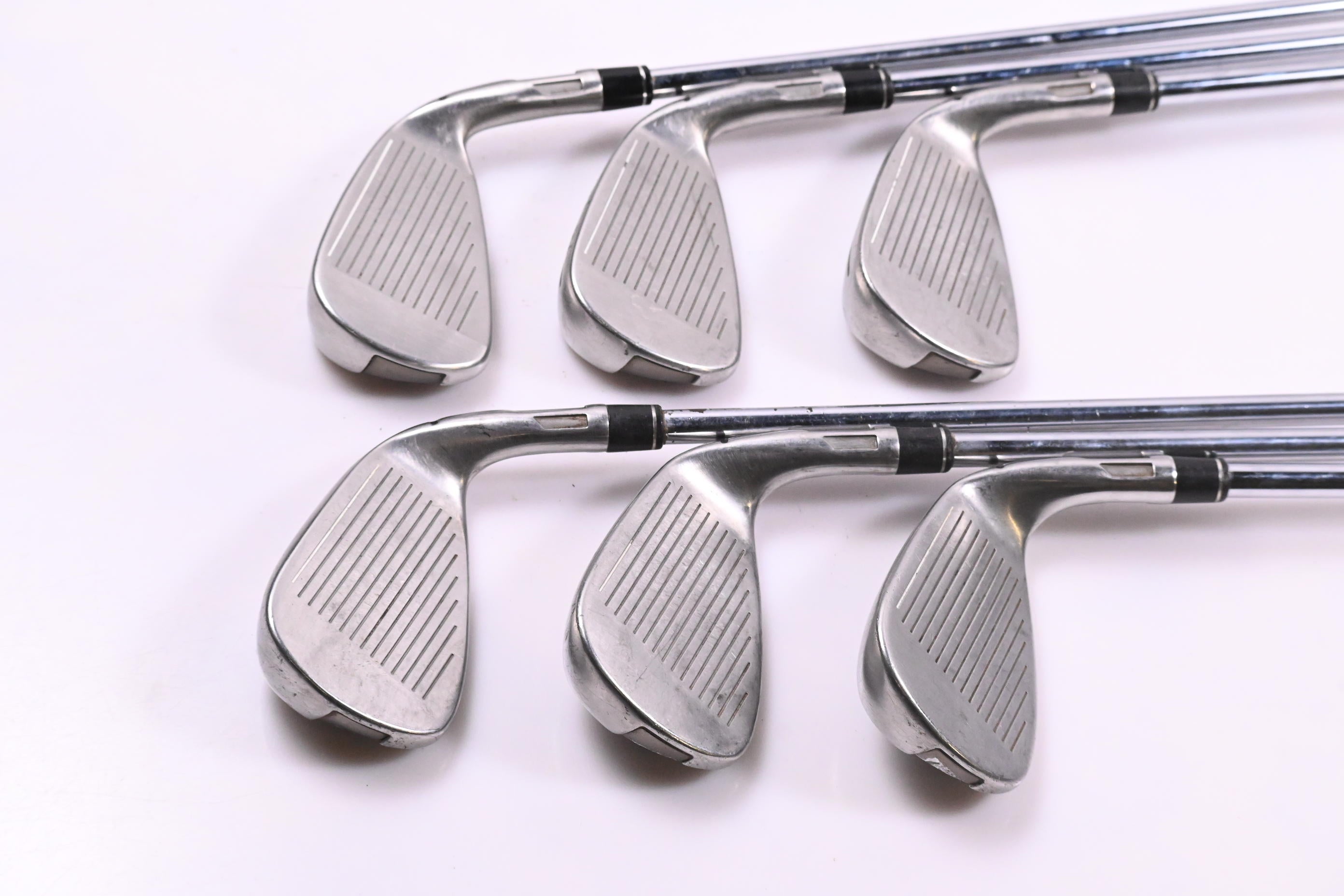 Left Hand Taylormade Stealth Irons / 5-PW / Regular Flex Dynamic Gold 95 R300