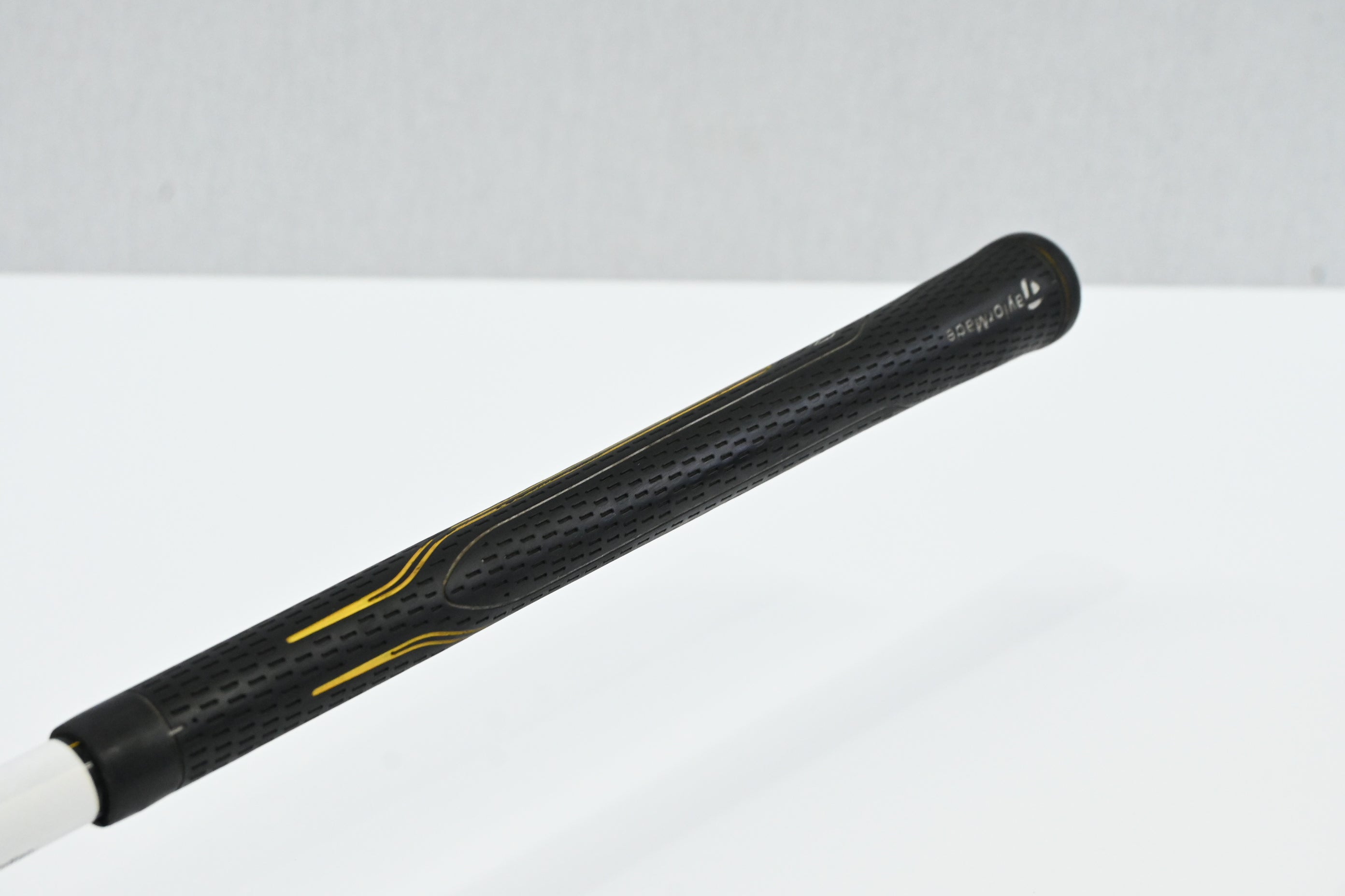 Taylormade RBZ Stage 2 #4 Hybrid / 22 Degree / Regular Flex RocketFuel 65