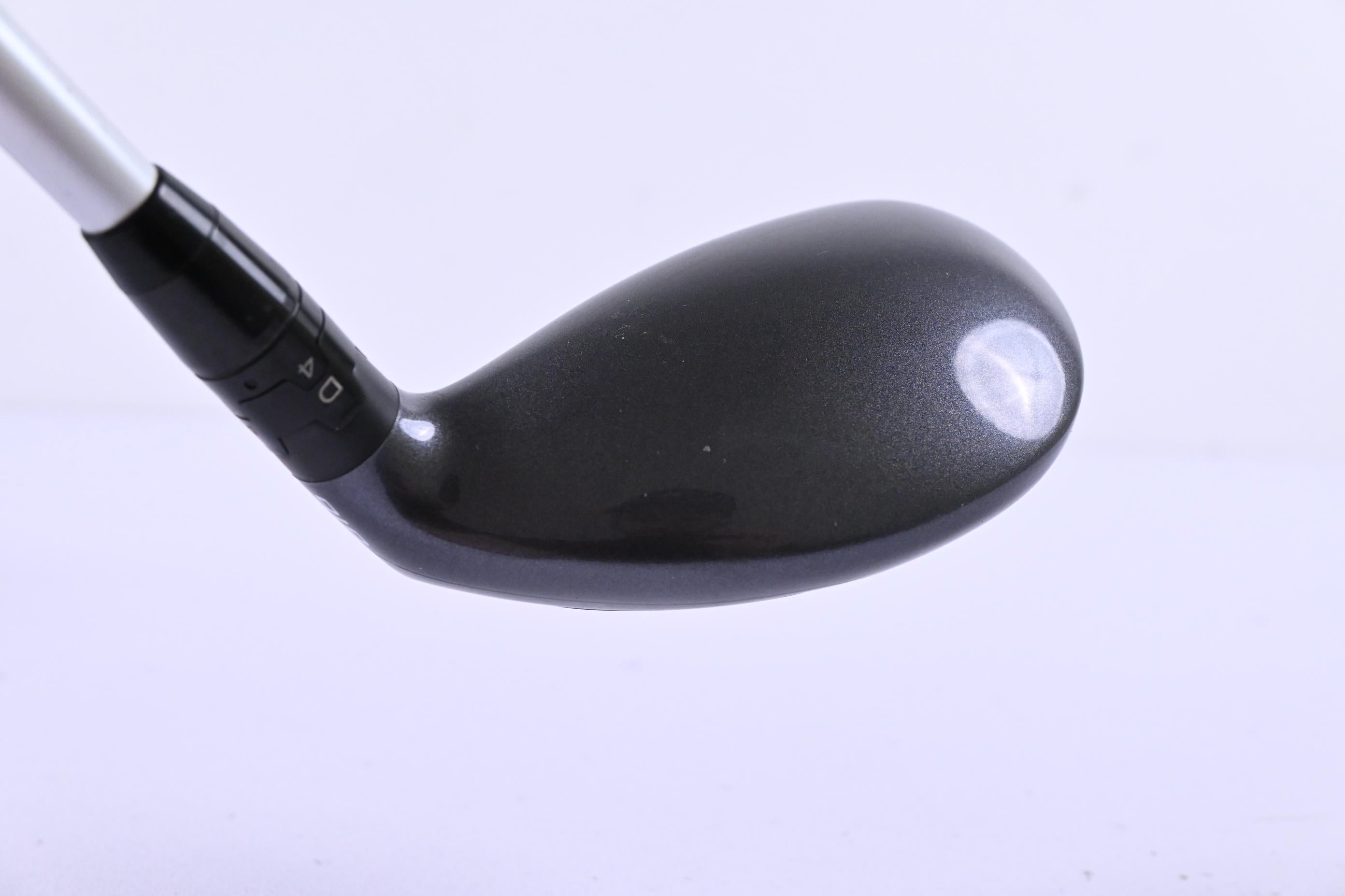 Titleist 816 H2 #3 Hybrid / 19 Degree / Stiff Flex Aldila Rogue 85 Shaft