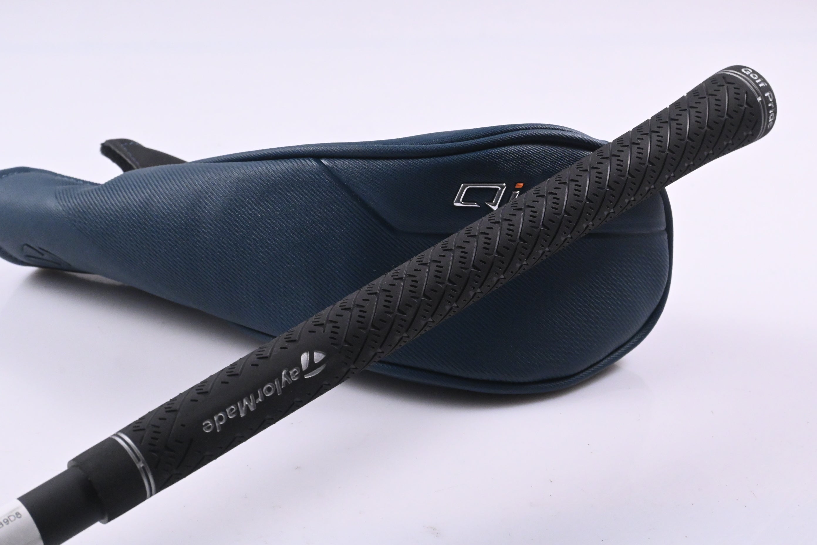 Taylormade Qi4D Max #5 Hybrid / 26 Degree / Regular Flex KBS REAX 50 Shaft