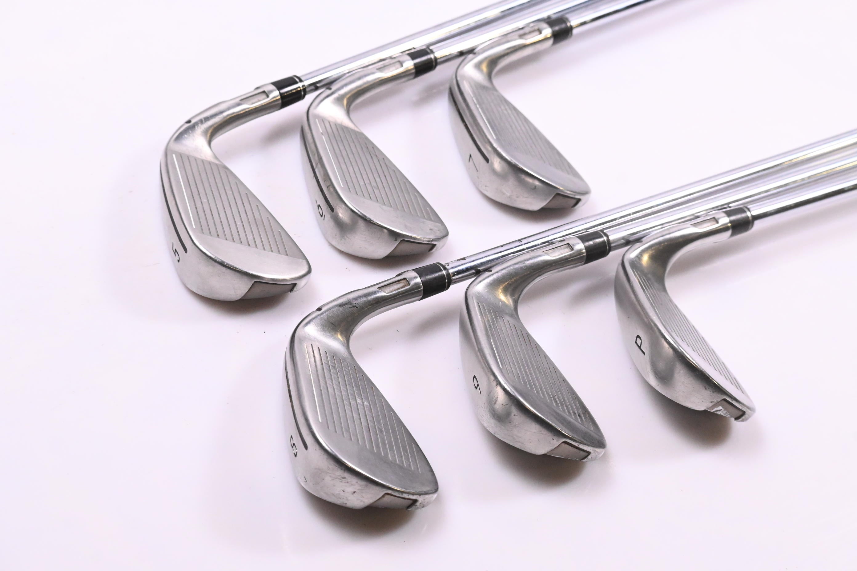 Left Hand Taylormade Stealth Irons / 5-PW / Regular Flex Dynamic Gold 95 R300