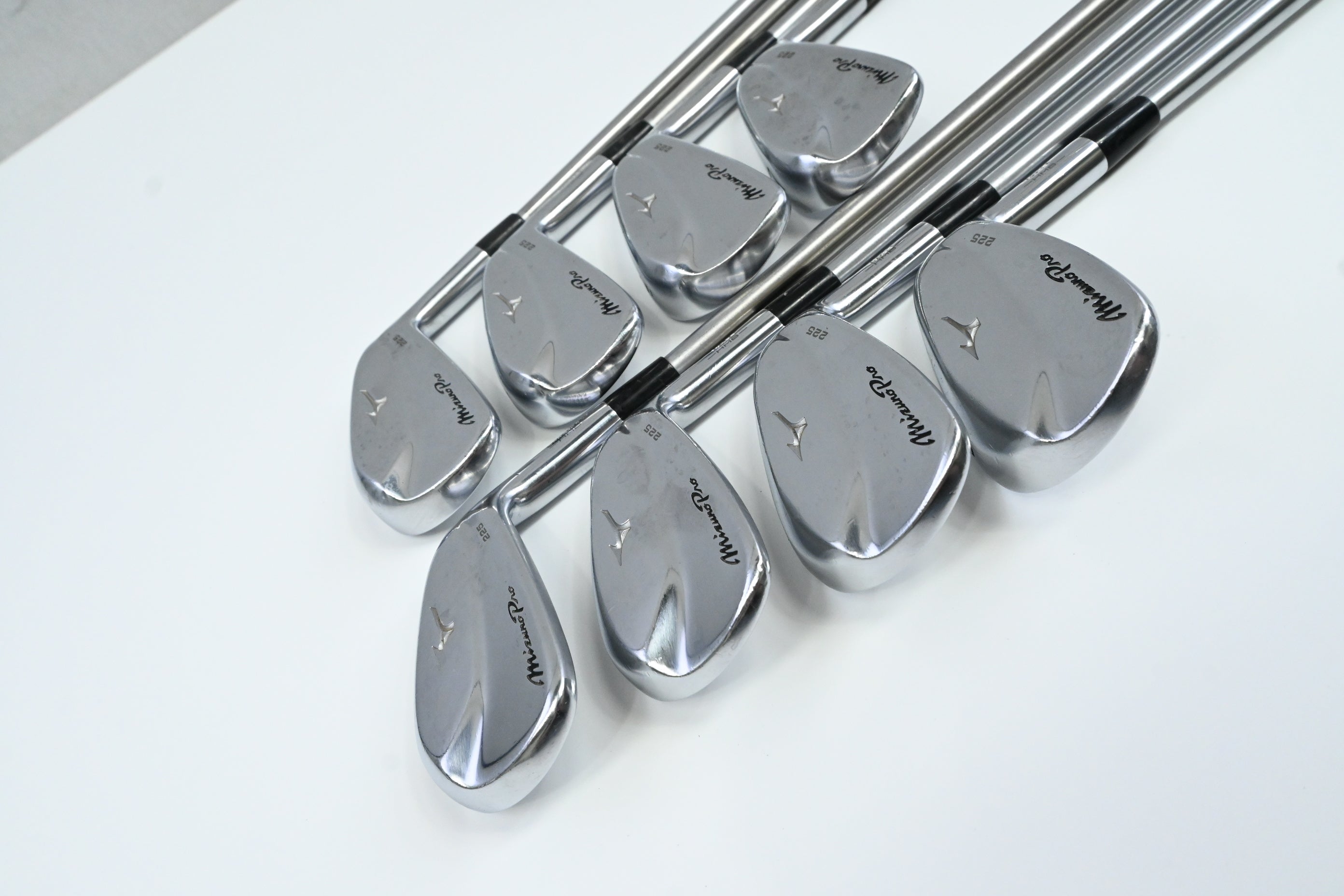 Mizuno Pro 225 Irons / 4-PW+GW / Stiff Flex KBS Tour C-Taper Shafts