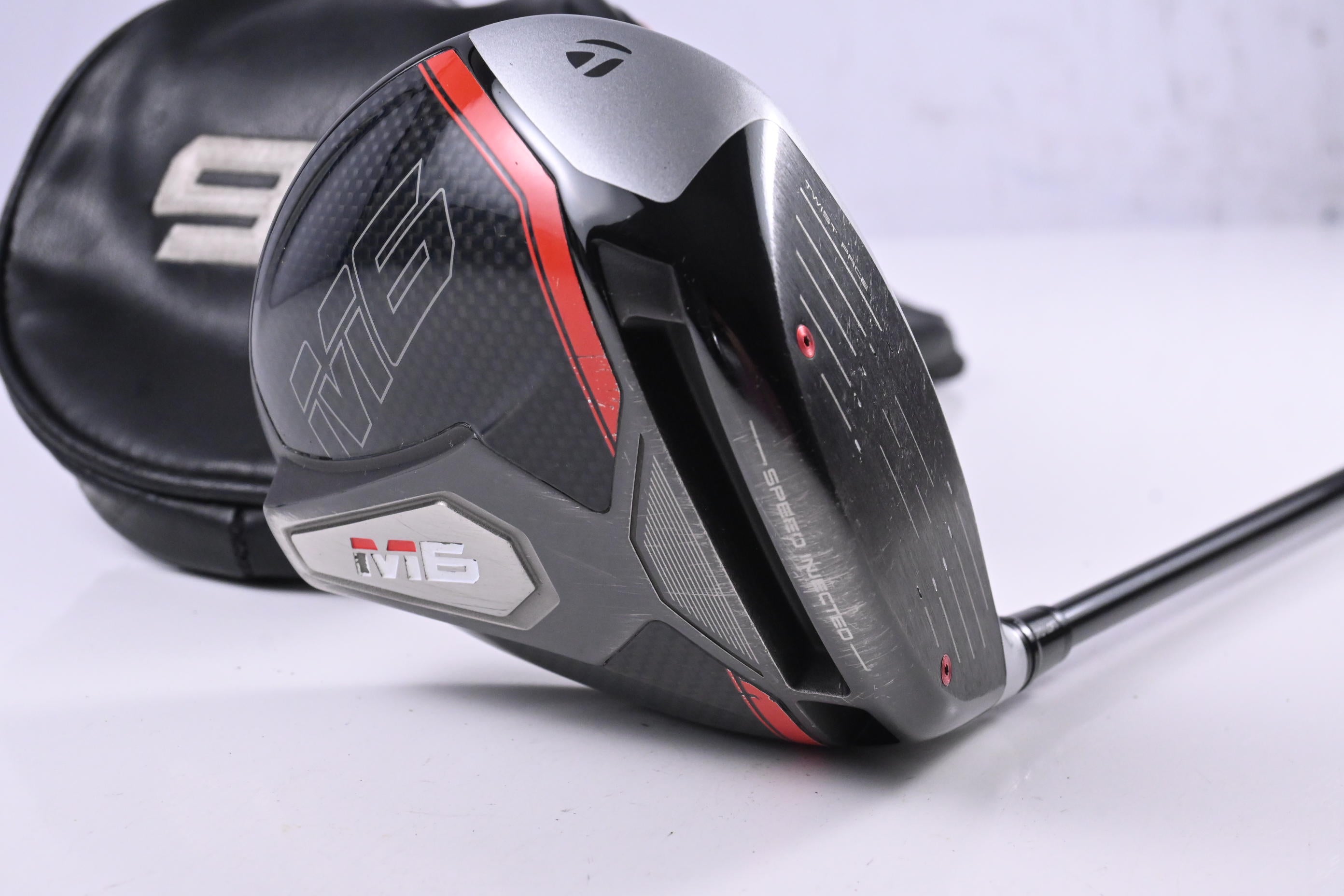 Taylormade M6 Driver / 10.5 Degree / Regular Flex Fujikura Atmos Orange 5 Shaft