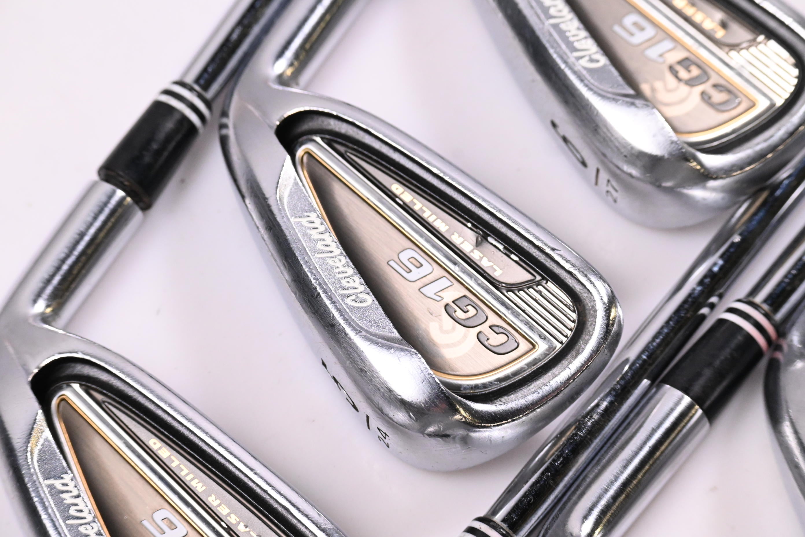 Cleveland CG16 Chrome Irons / 4-PW / Regular Flex Traction 85 Shafts