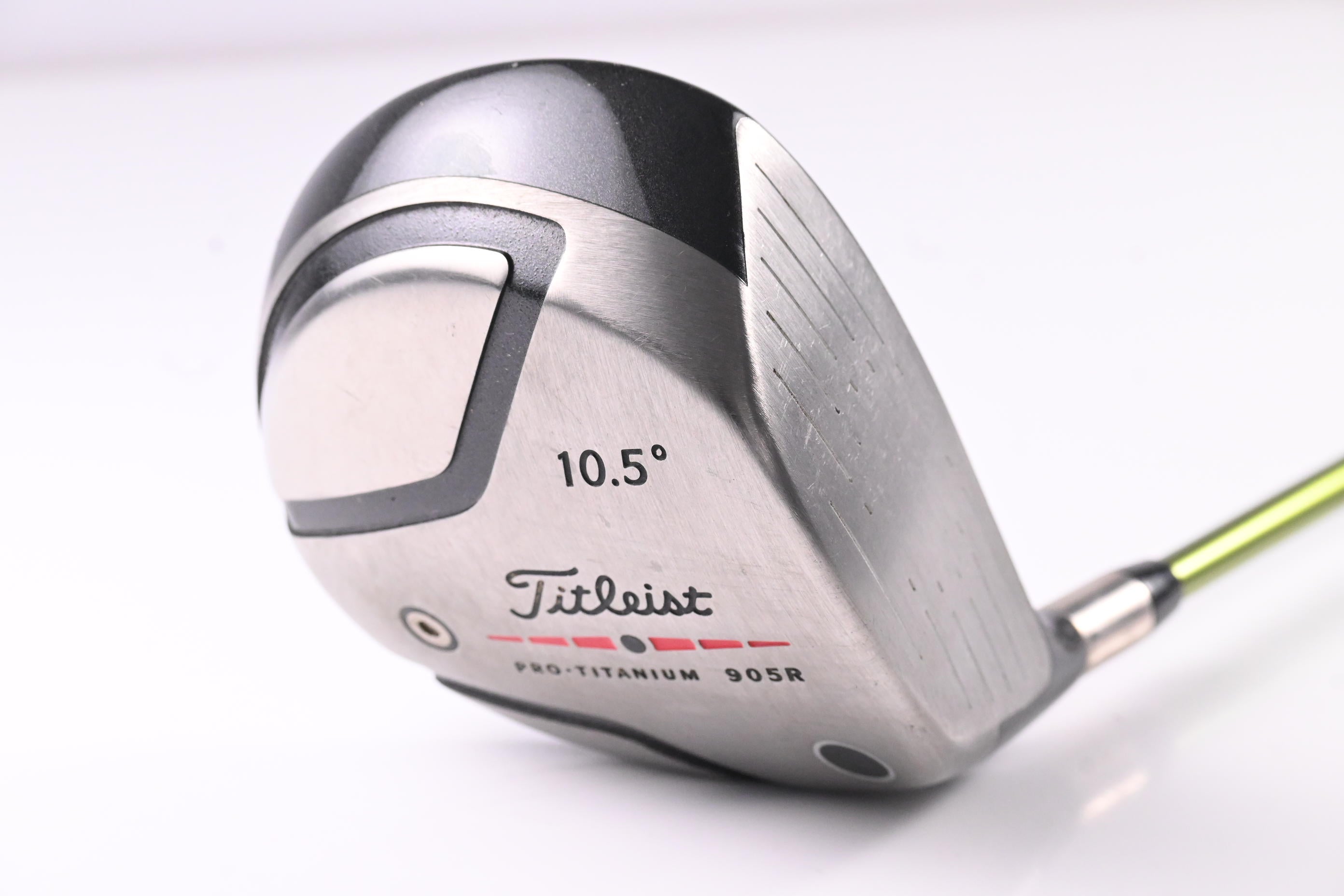 Titleist 905 R Driver / 10.5 Degree / Regular Flex Aldila NV 65 Shaft