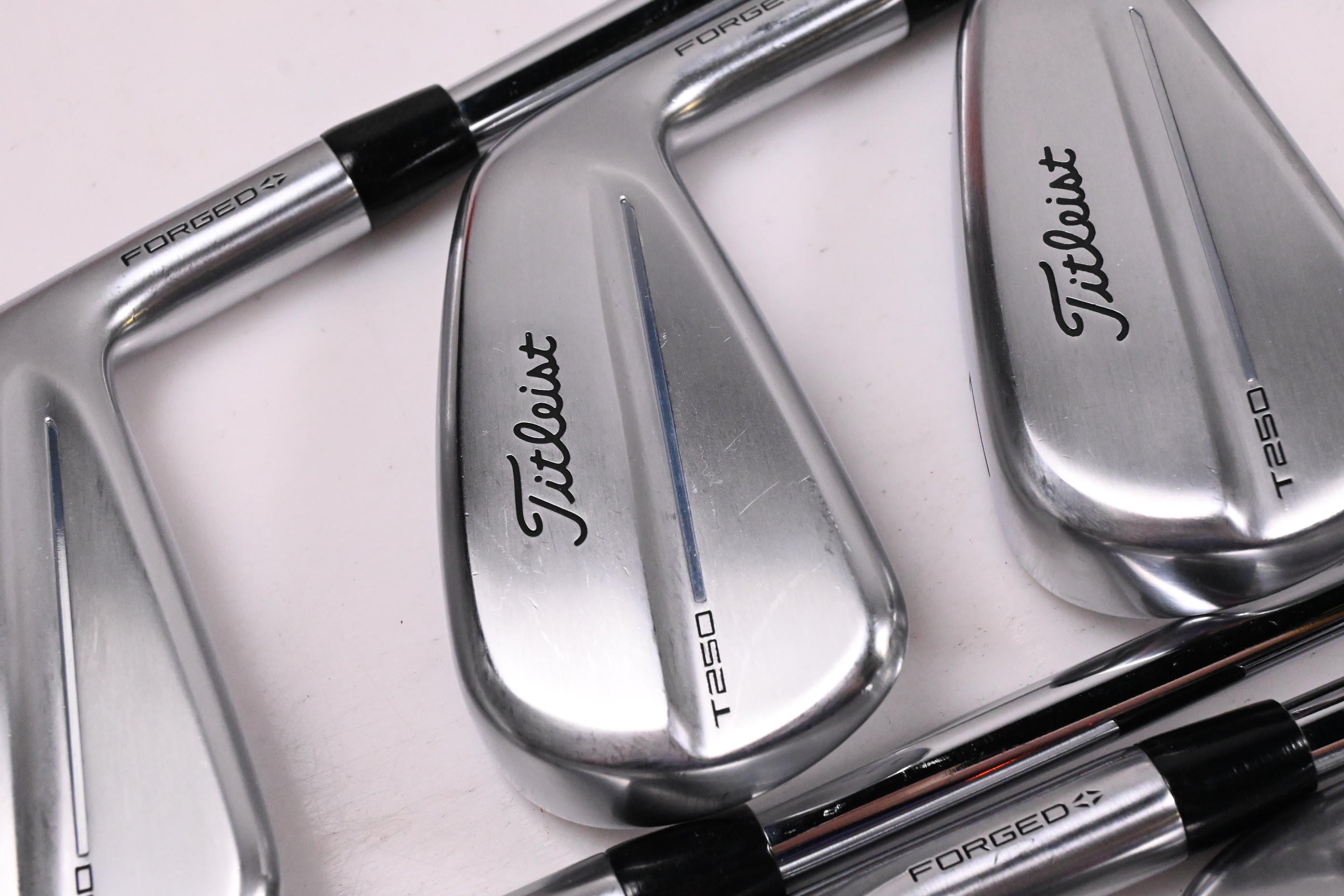 Titleist T250 2025 Irons / 5-PW+48° / Stiff Flex AMT Red Shafts
