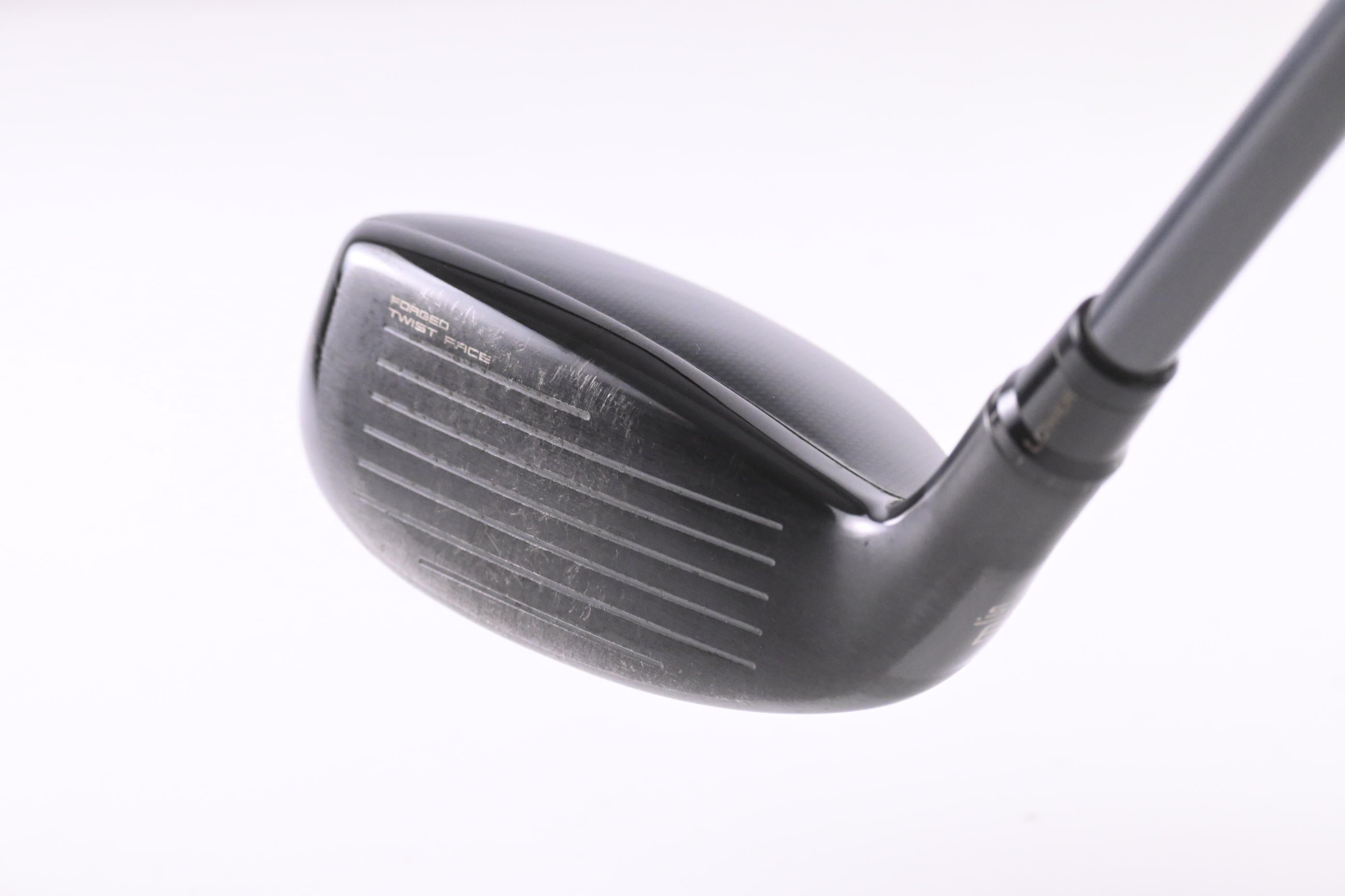 Taylormade SIM2 #3 Hybrid / 19.5 Degree / Stiff Flex Fujikura Speeder 869 Shaft