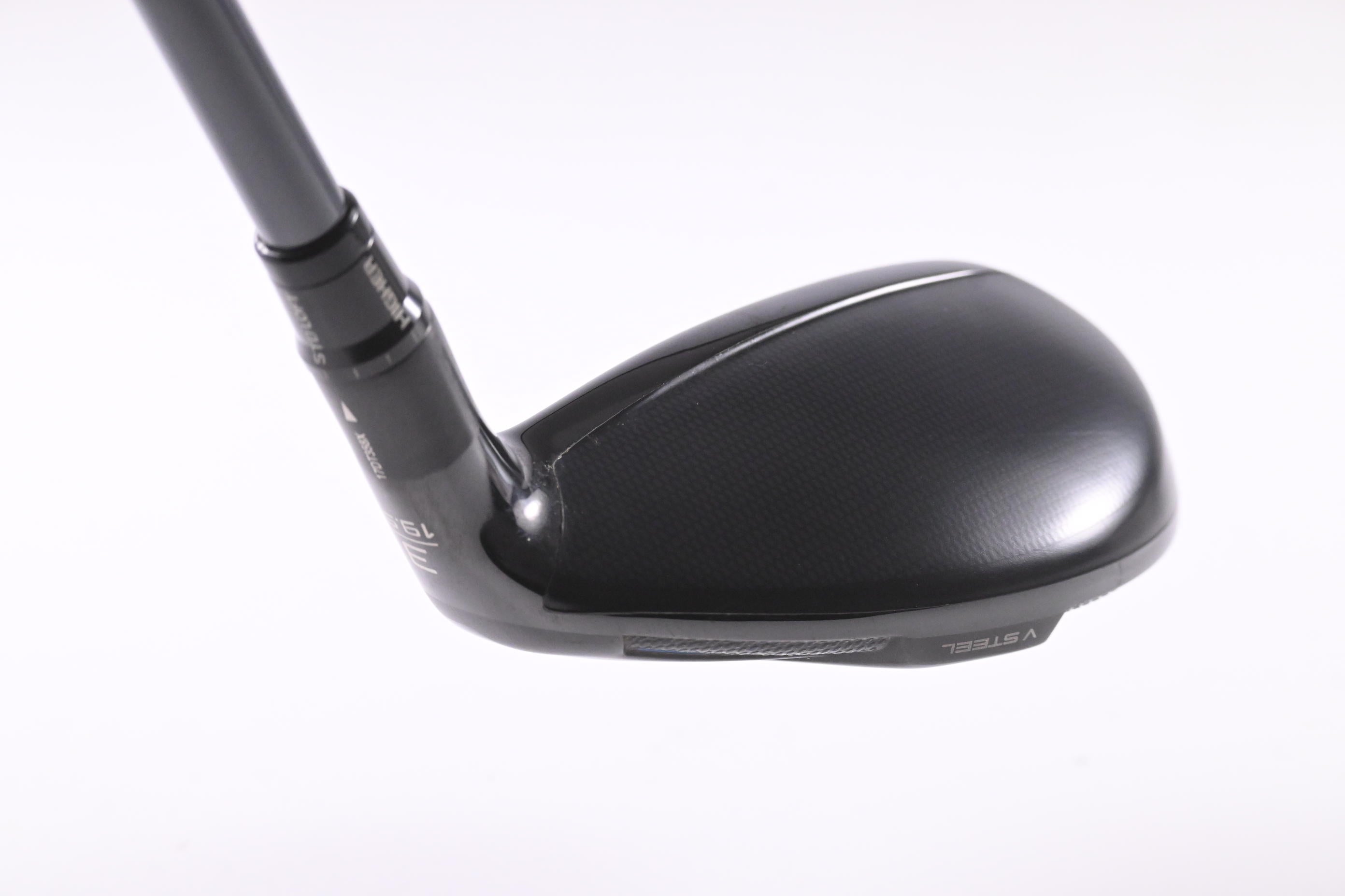 Taylormade SIM2 #3 Hybrid / 19.5 Degree / Stiff Flex Fujikura Speeder 869 Shaft