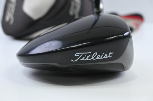 Titleist 910 D2 Driver / 9.5 Degree / Regular Flex Diamana Kai'li 65 Shaft
