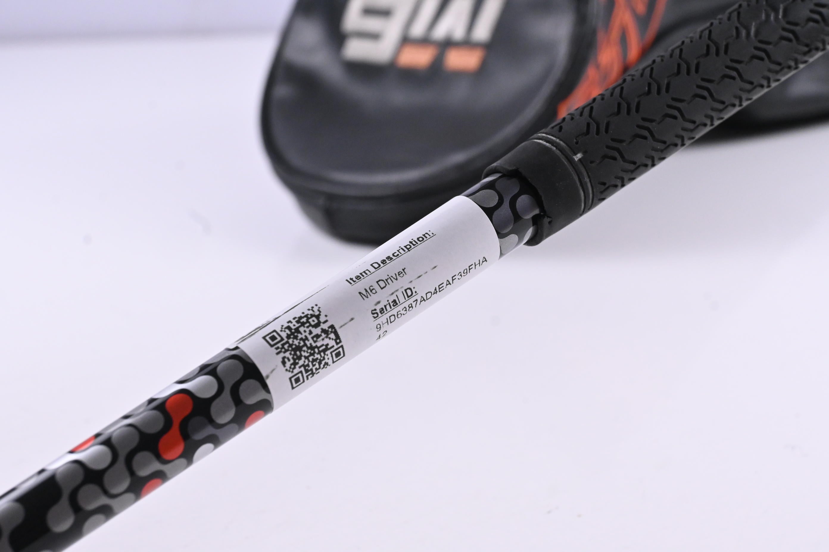 Taylormade M6 Driver / 10.5 Degree / Regular Flex Fujikura Atmos Orange 5 Shaft