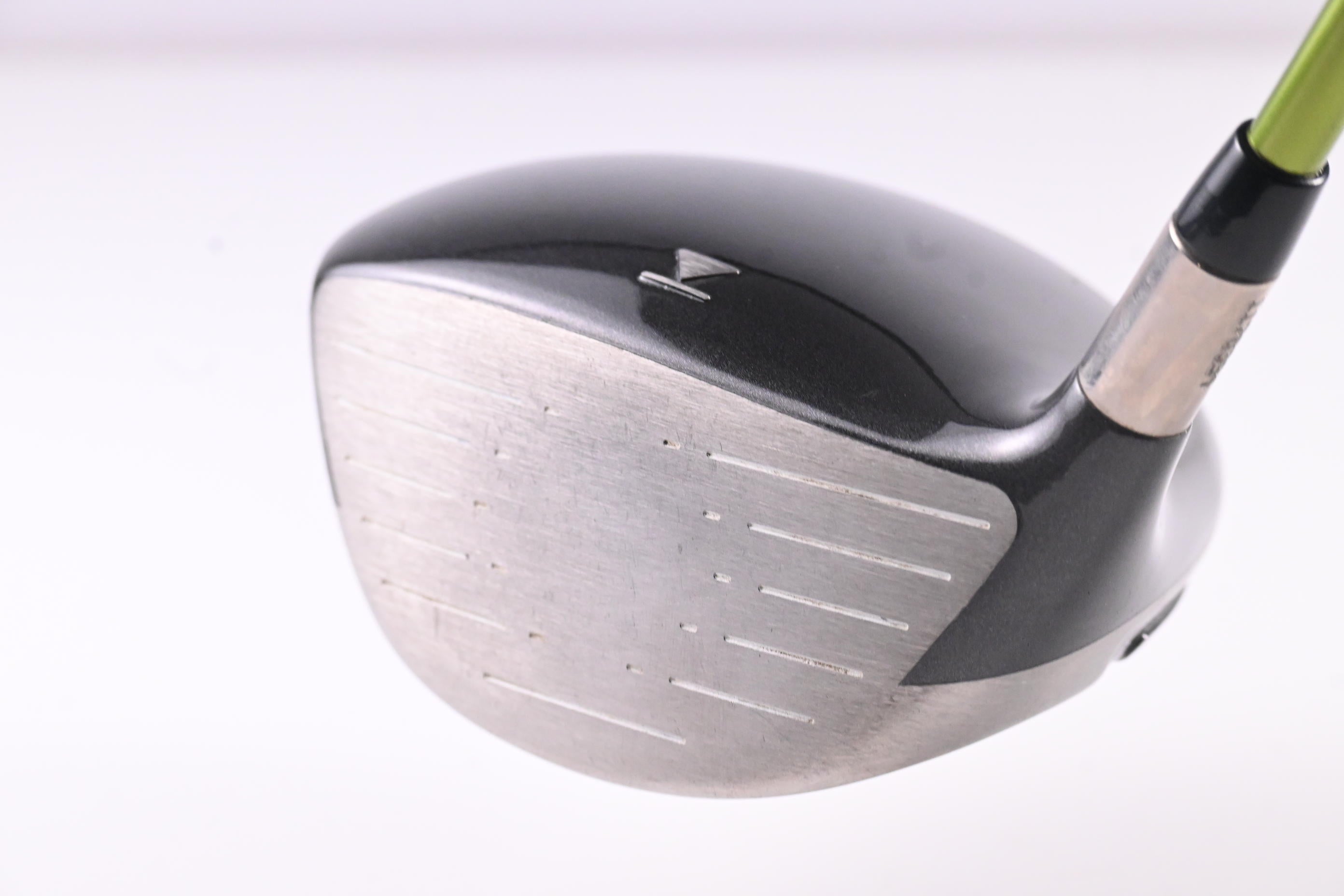 Titleist 905 R Driver / 10.5 Degree / Regular Flex Aldila NV 65 Shaft
