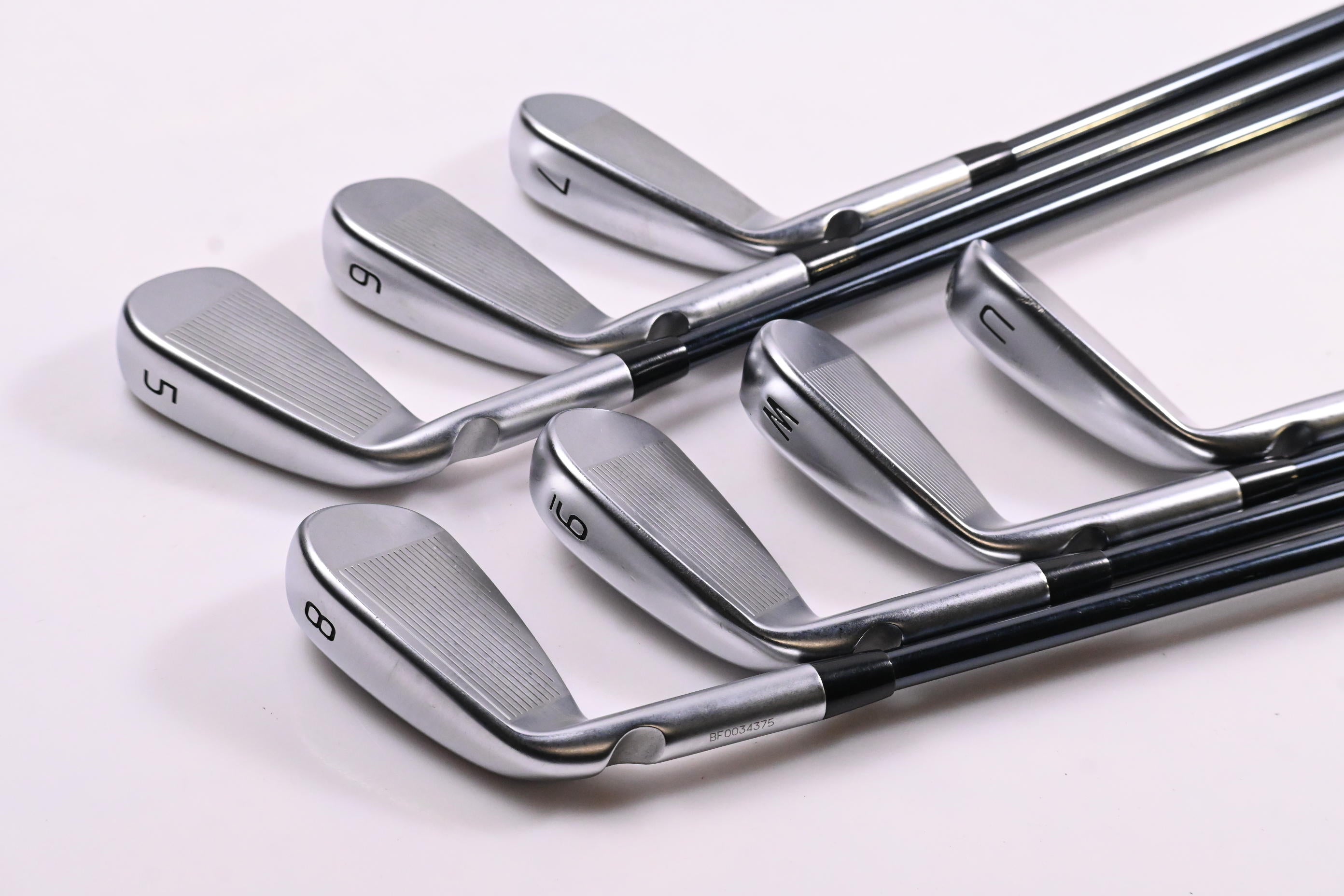 Ping i530 Irons / 5-PW+GW / Black Dot / Regular Flex UST Recoil Dart 75 Shafts