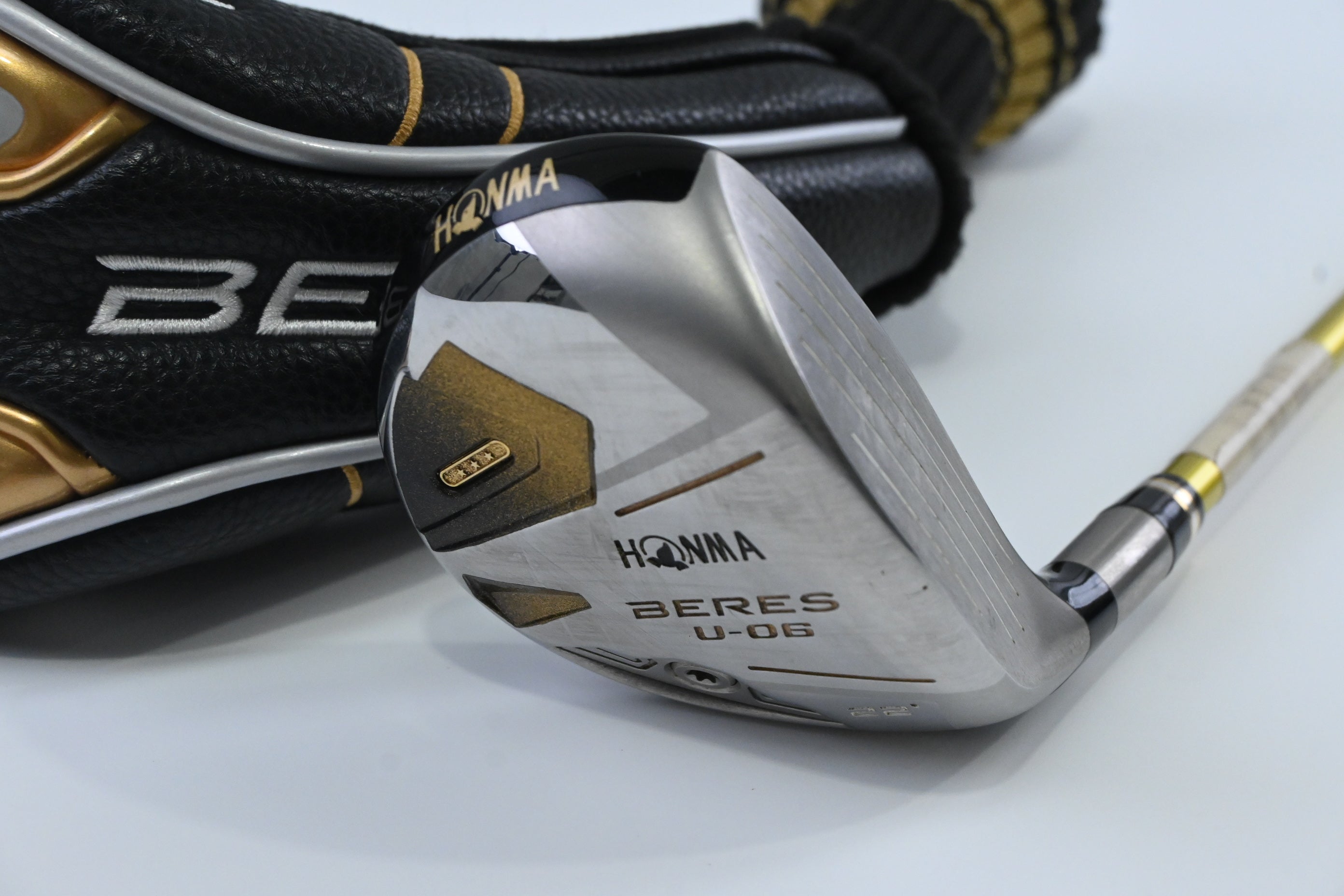 Honma Beres U-06 #4 Hybrid / 22 Degree / Regular Flex Honma Armrq X 47 Shaft