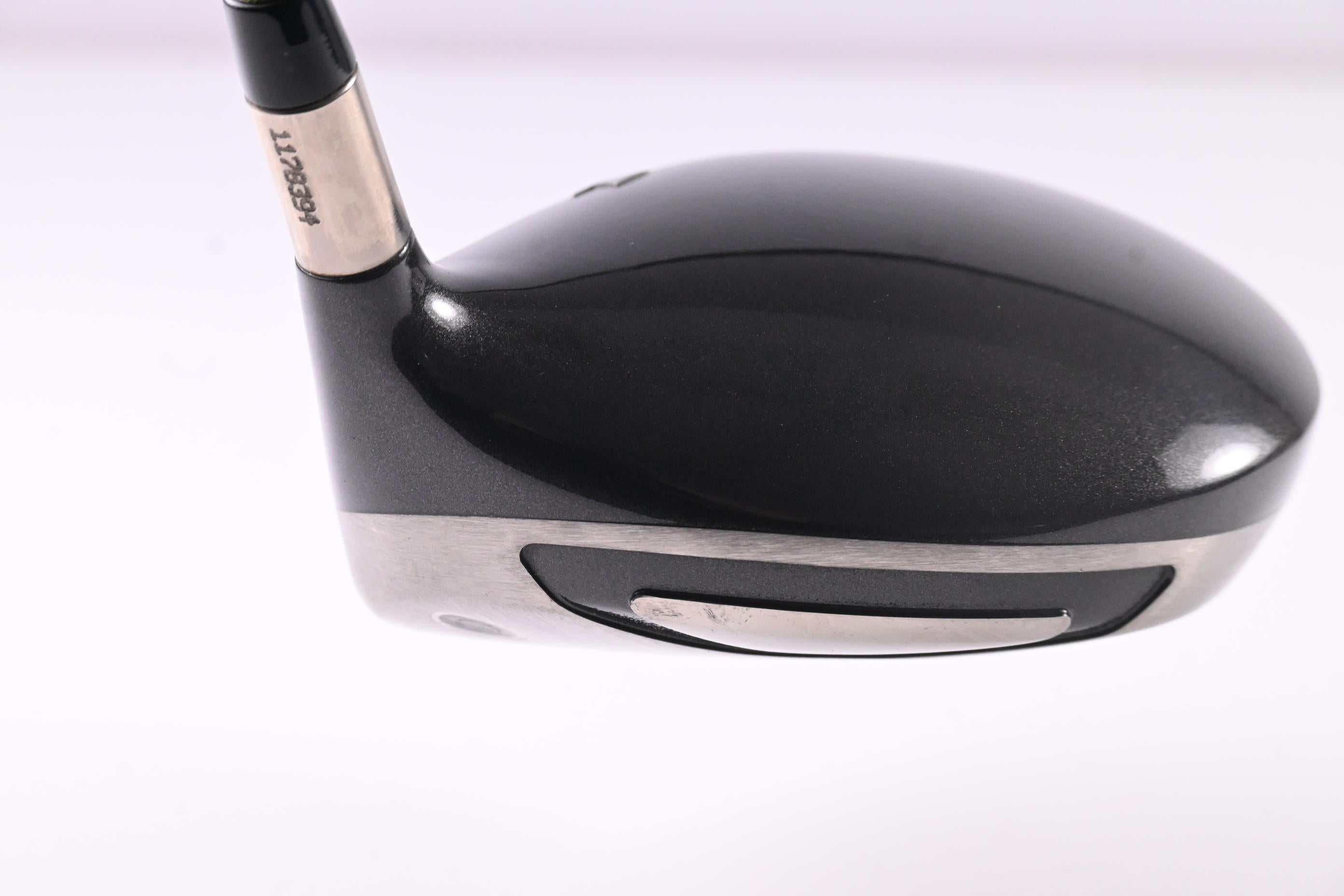Titleist 905 R Driver / 10.5 Degree / Regular Flex Aldila NV 65 Shaft