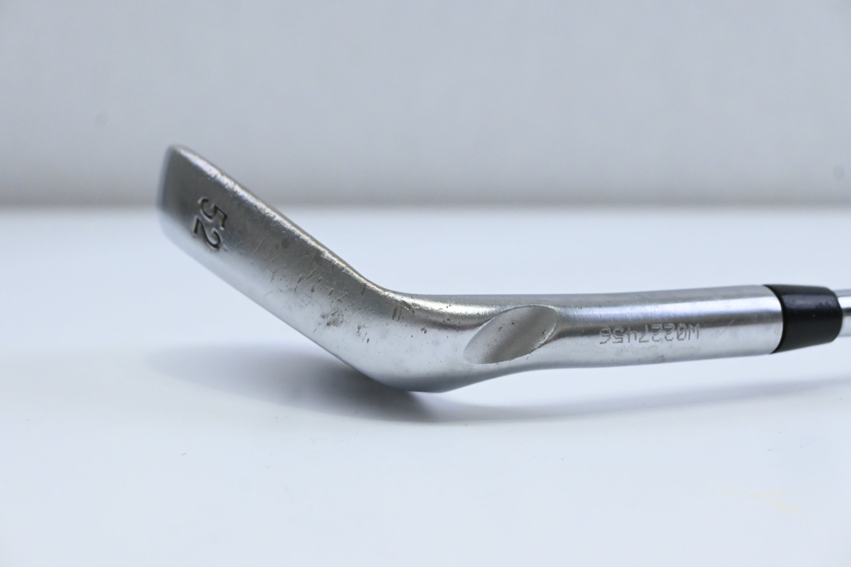 Ping Tour-S Gap Wedge / 52 Degree / Black Dot / Regular Flex Ping AWT Shaft