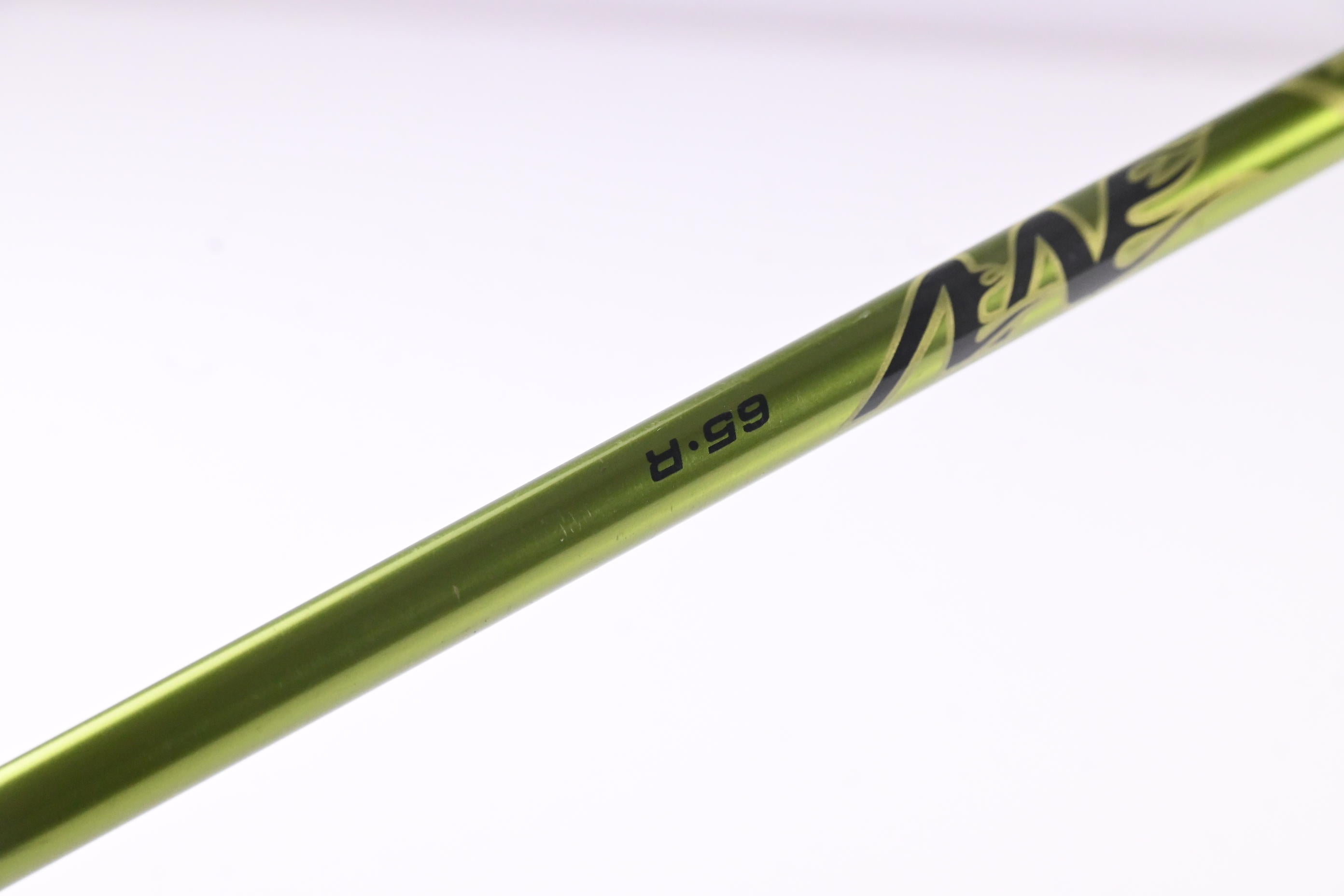 Titleist 905 R Driver / 10.5 Degree / Regular Flex Aldila NV 65 Shaft