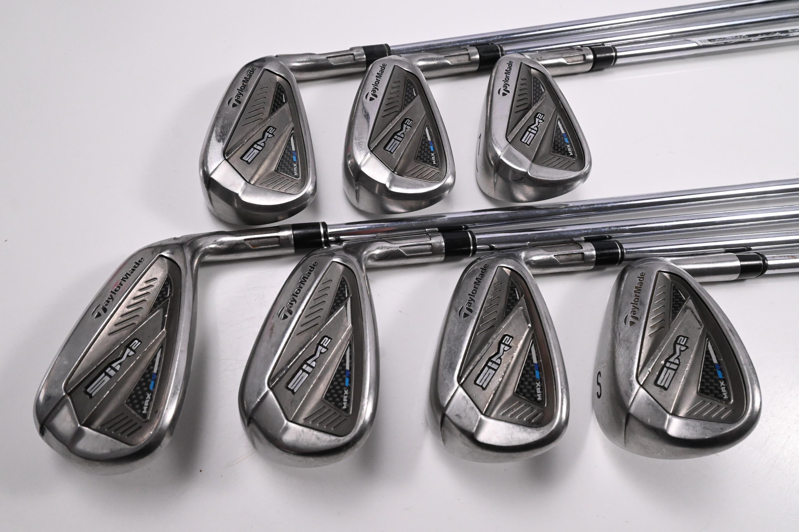 Taylormade SIM2 Max Irons / 5-PW+SW / Regular Flex KBS MAX MT 85 Shafts
