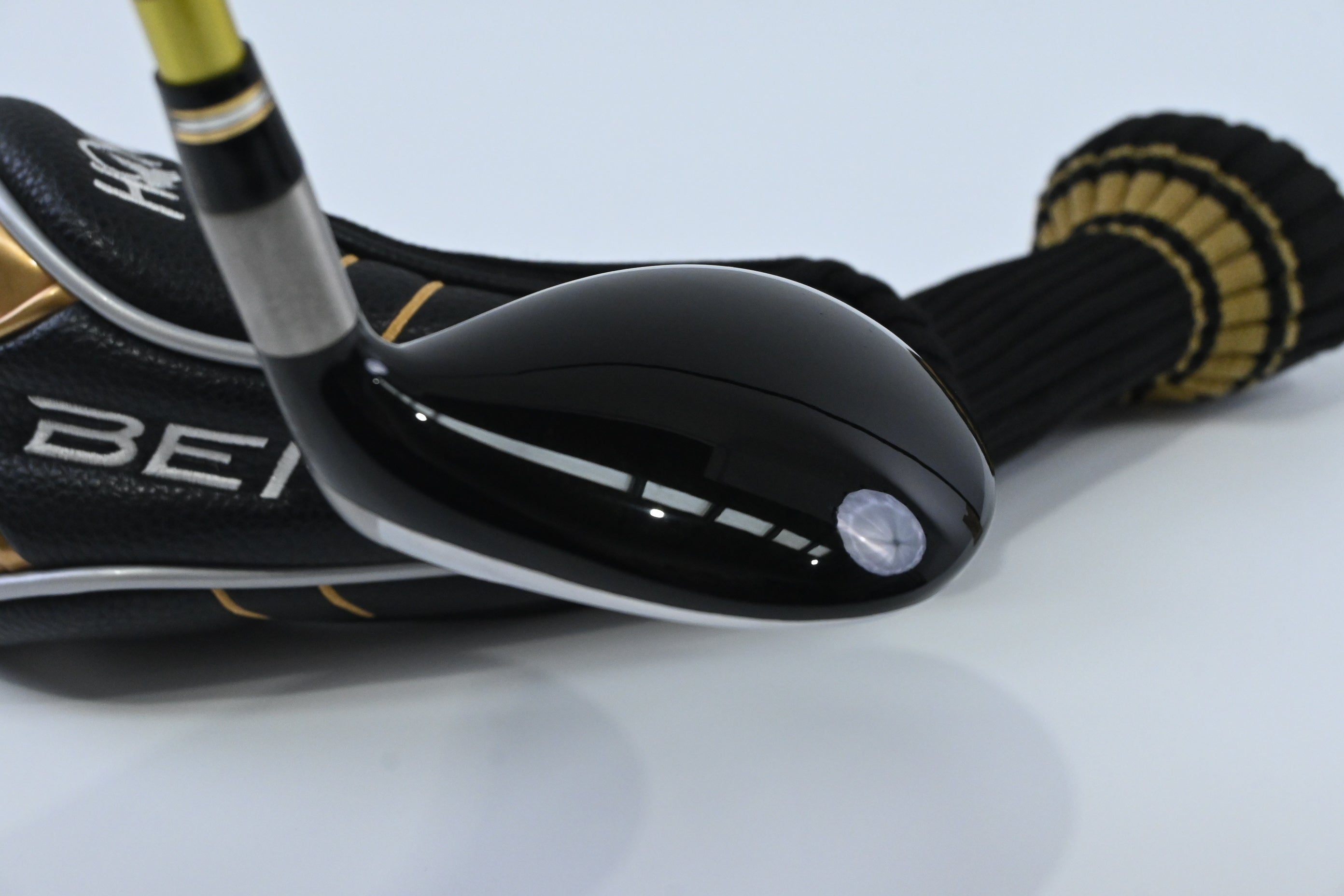 Honma Beres U-06 #4 Hybrid / 22 Degree / Regular Flex Honma Armrq X 47 Shaft