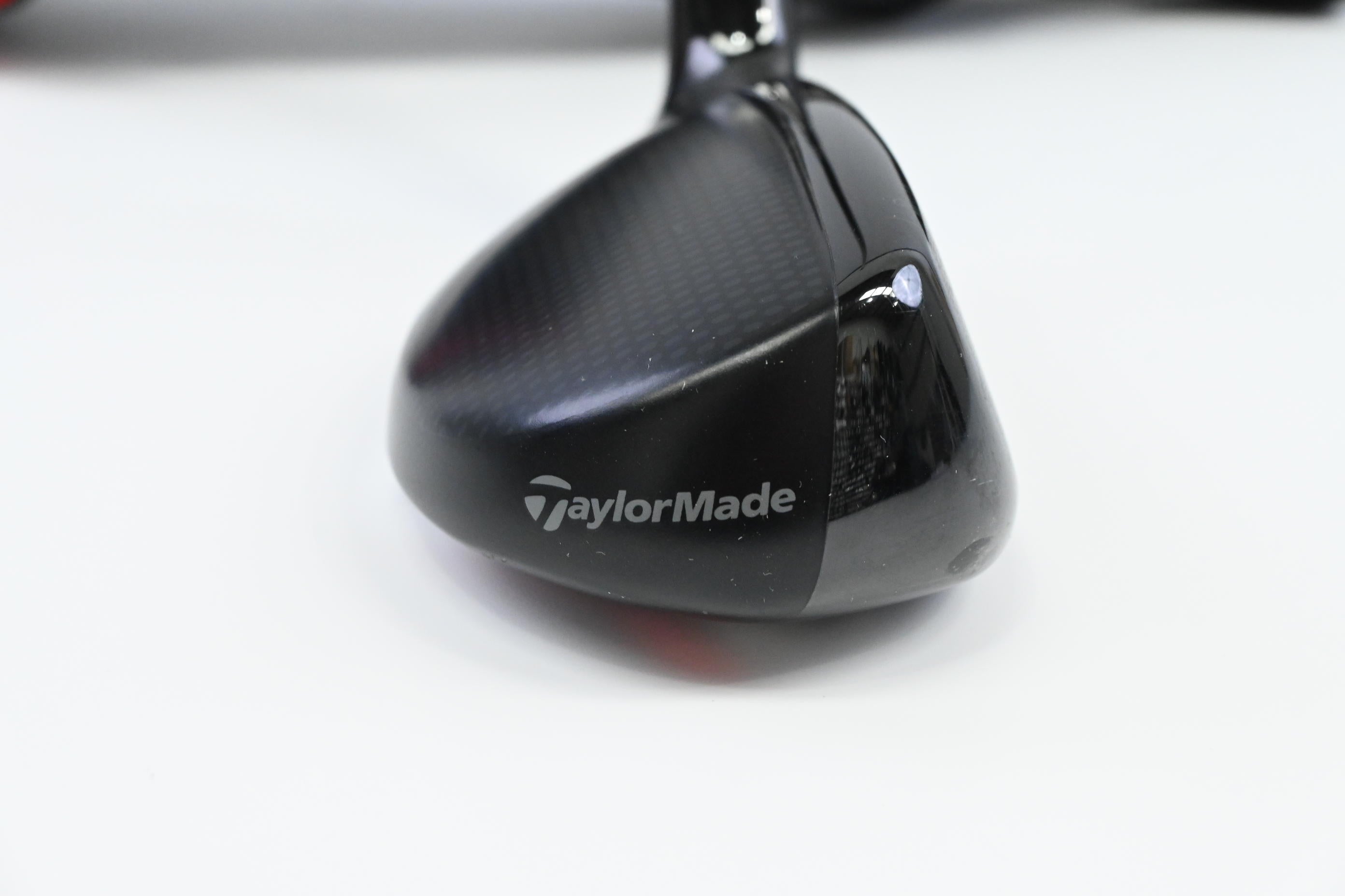 Taylormade Stealth Plus #3 Hybrid / 19.5 Degree / Stiff Flex HZRDUS Smoke Red 80