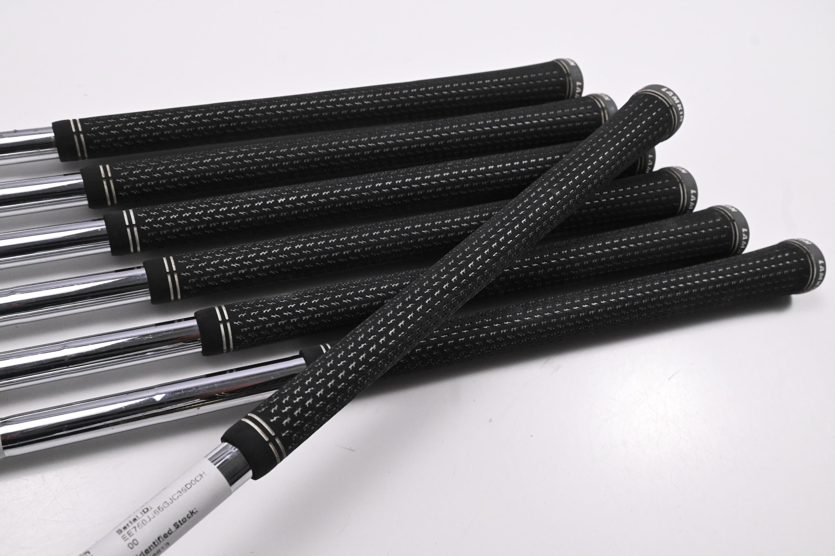 Taylormade SIM2 Max Irons / 5-PW+SW / Regular Flex KBS MAX MT 85 Shafts