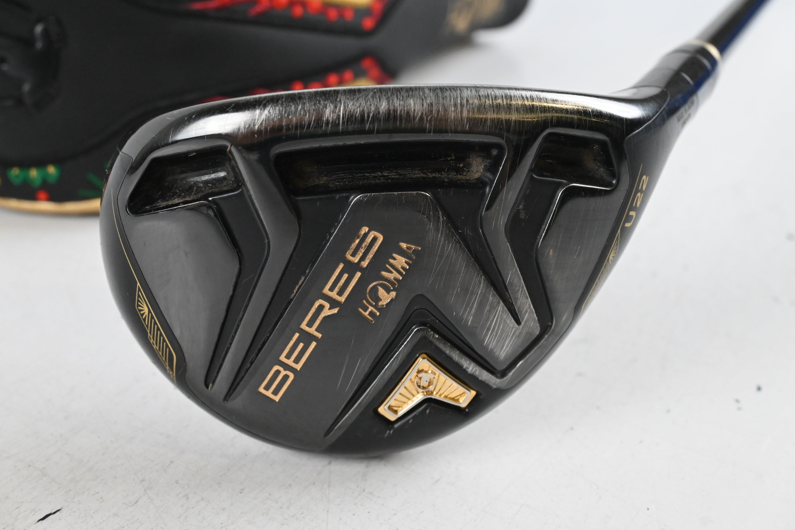 Honma Beres #4 Hybrid / 22 Degree / Regular Flex Honma ARMRQ MX Shaft