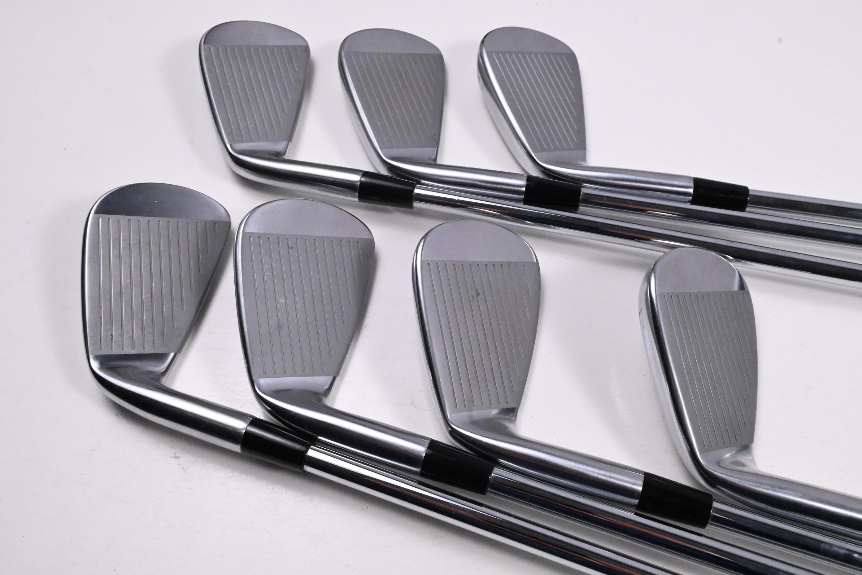 Mizuno Pro 245 Irons / 4-PW / Regular Flex Dynamic Gold Mid 100 R300 Shafts