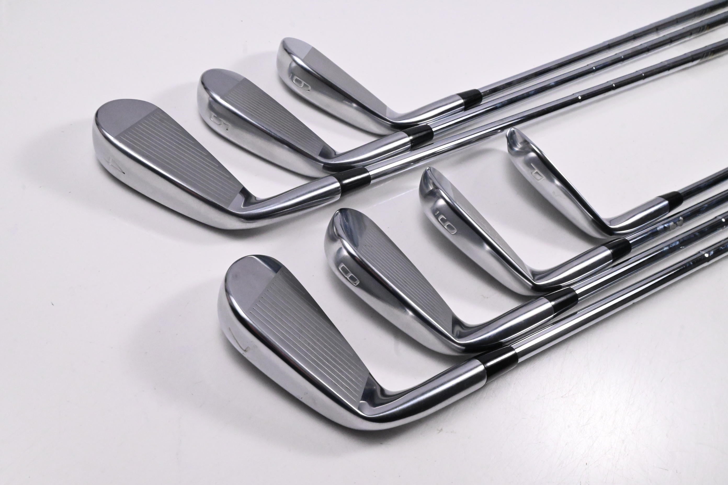 Mizuno Pro 245 Irons / 4-PW / Regular Flex Dynamic Gold Mid 100 R300 Shafts