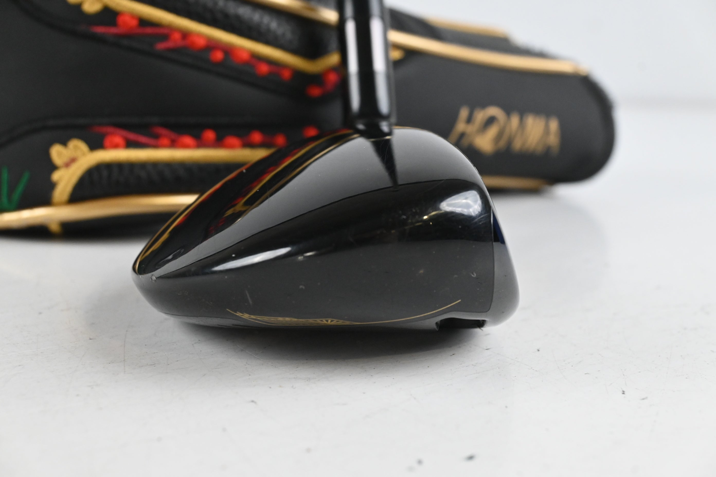 Honma Beres #4 Hybrid / 22 Degree / Regular Flex Honma ARMRQ MX Shaft