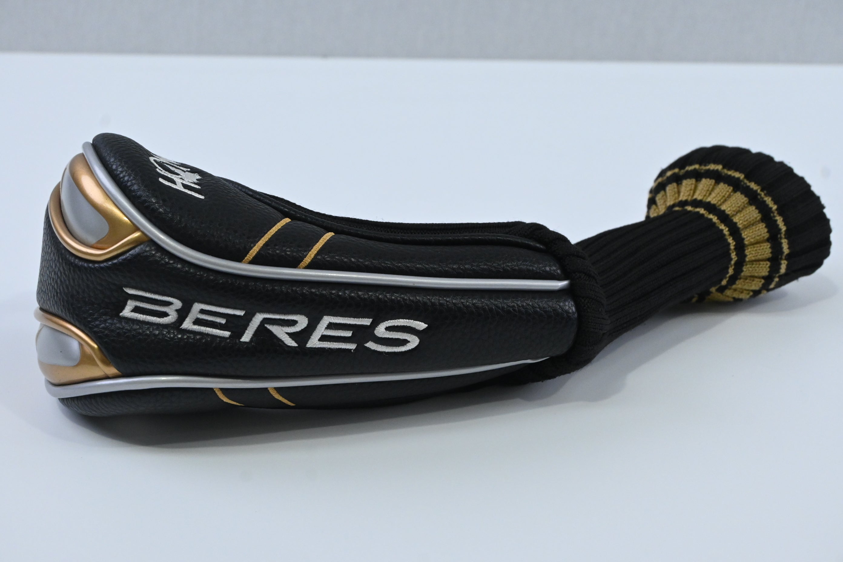 Honma Beres U-06 #4 Hybrid / 22 Degree / Regular Flex Honma Armrq X 47 Shaft