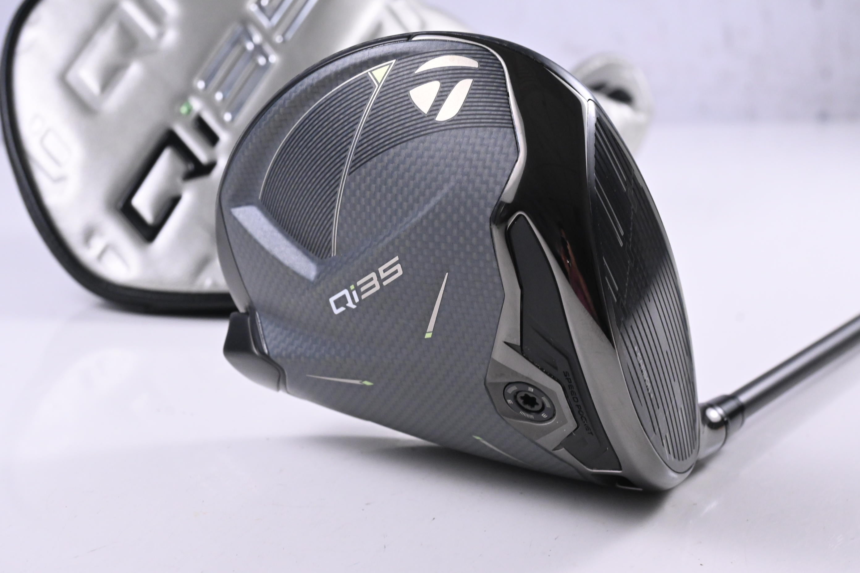 Taylormade Qi35 Driver / 10.5 Degree / Regular Flex Fujikura Ventus Blue '25 5