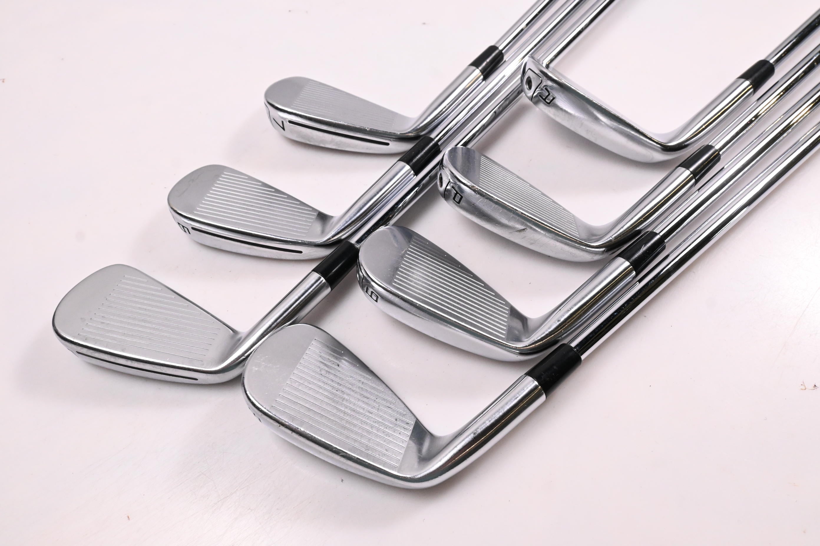 Taylormade P790 2019 Irons / 5-PW+AW / Regular Flex N.S.Pro 950GH Shafts