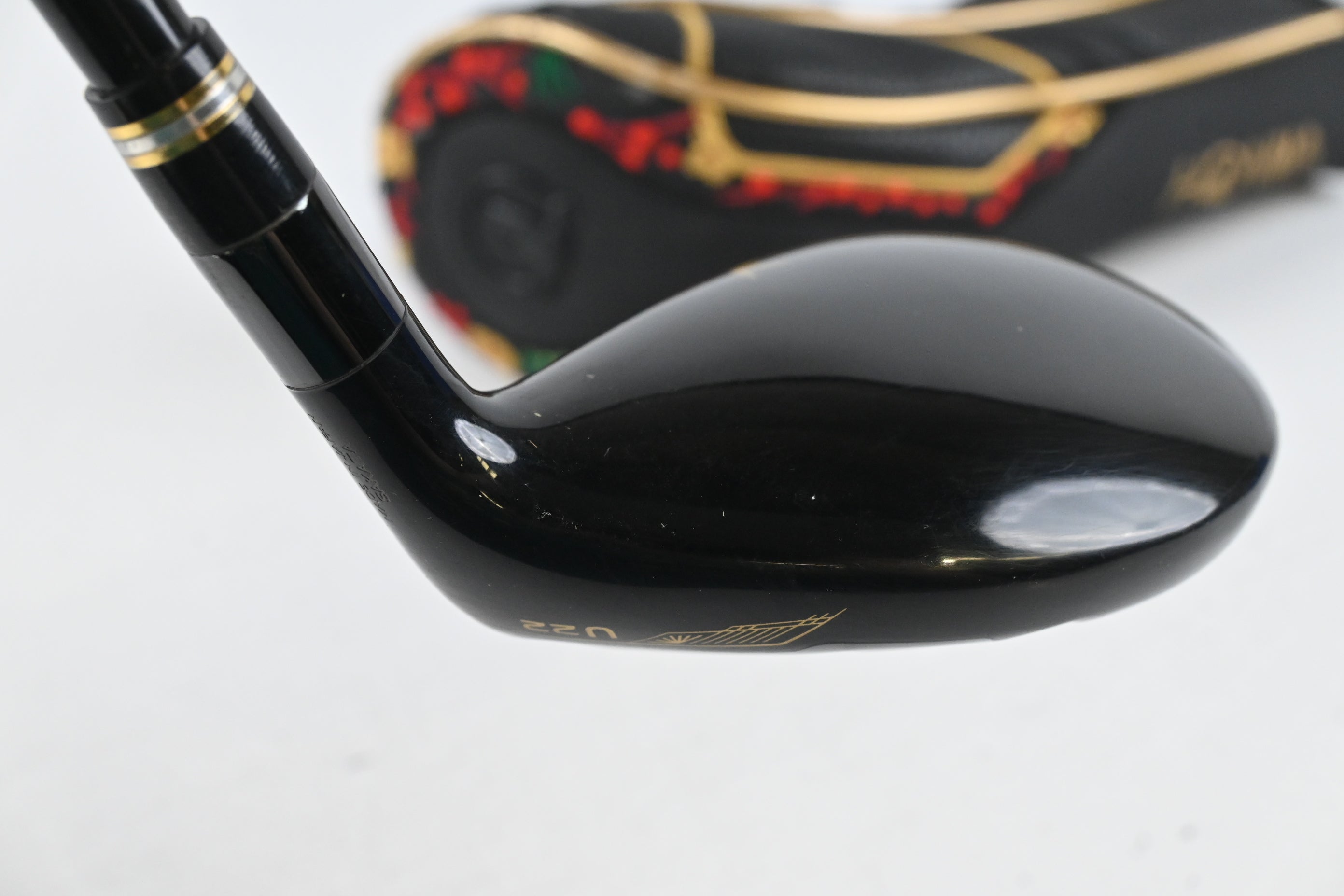 Honma Beres #4 Hybrid / 22 Degree / Regular Flex Honma ARMRQ MX Shaft