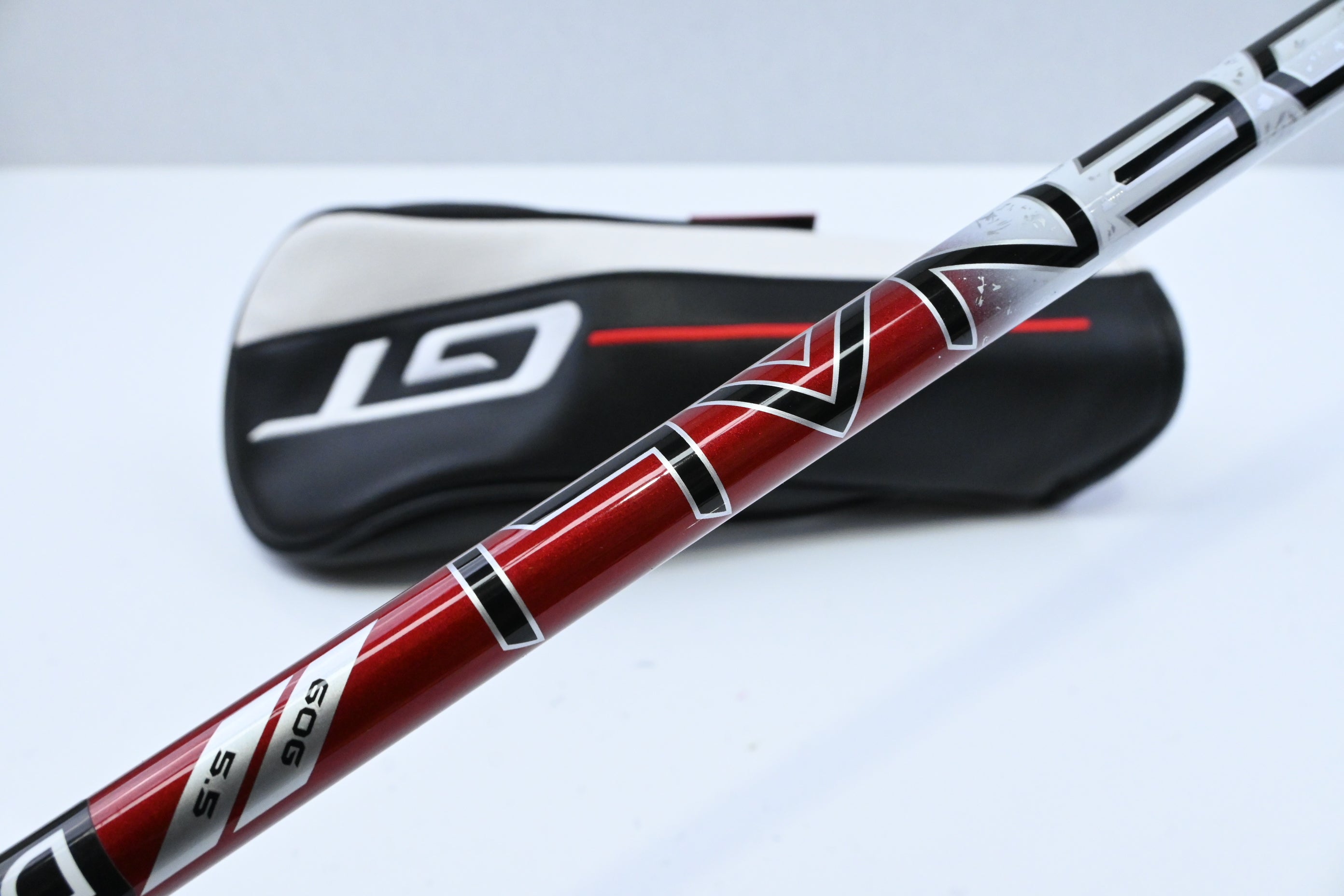 Titleist GT2 #5 Wood / 18 Degree / Regular Flex Denali Red 60 Shaft