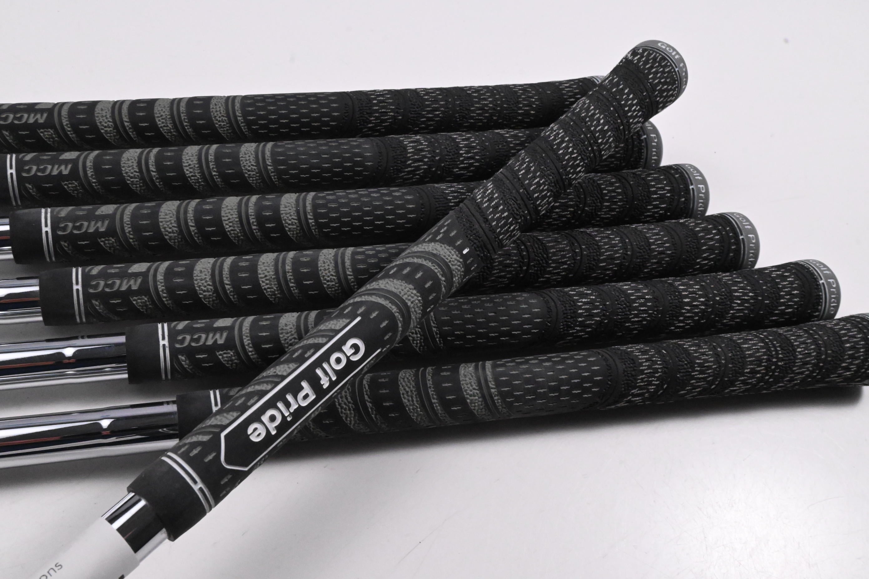 Mizuno Pro 245 Irons / 4-PW / Regular Flex Dynamic Gold Mid 100 R300 Shafts
