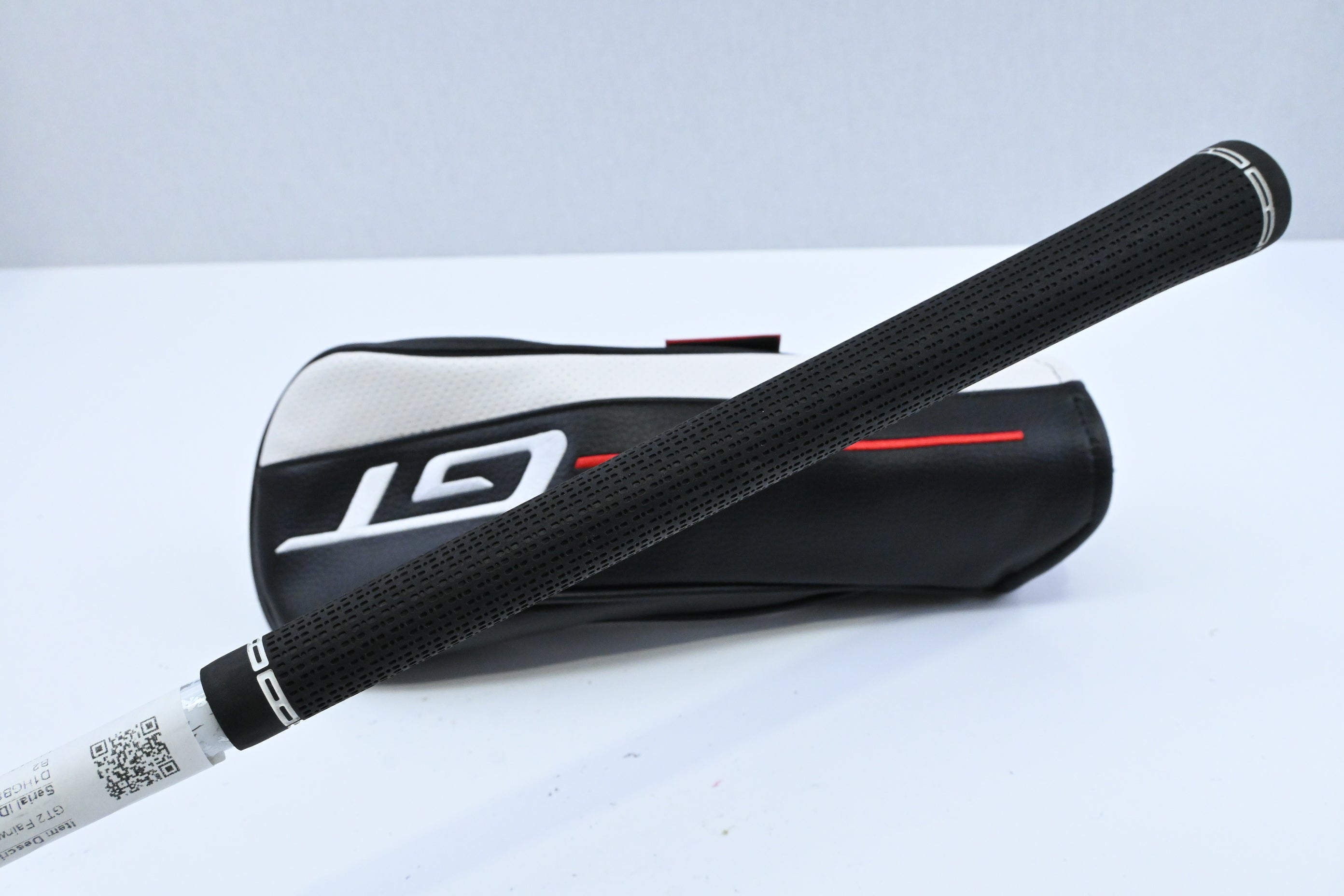 Titleist GT2 #5 Wood / 18 Degree / Regular Flex Denali Red 60 Shaft