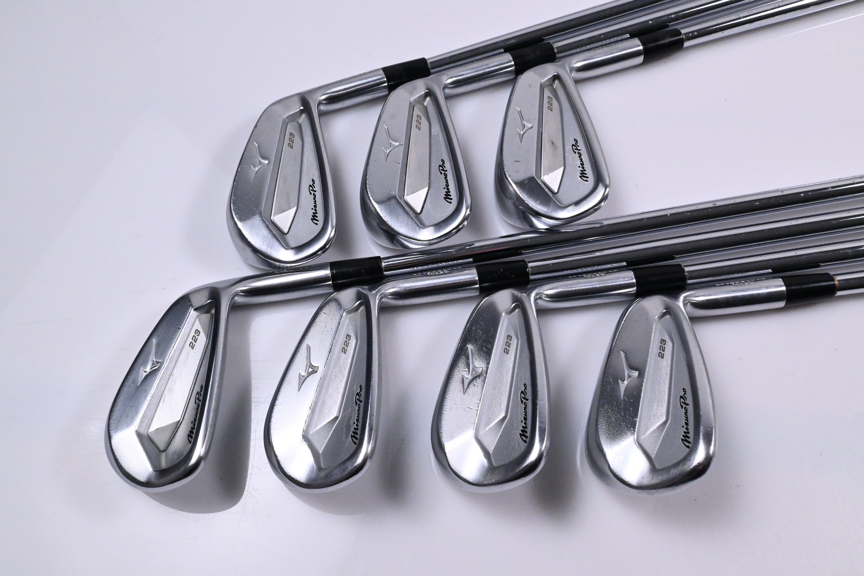 Mizuno Pro 223 Irons / 4-PW / Regular Flex Dynamic Gold 105 R300 Shafts