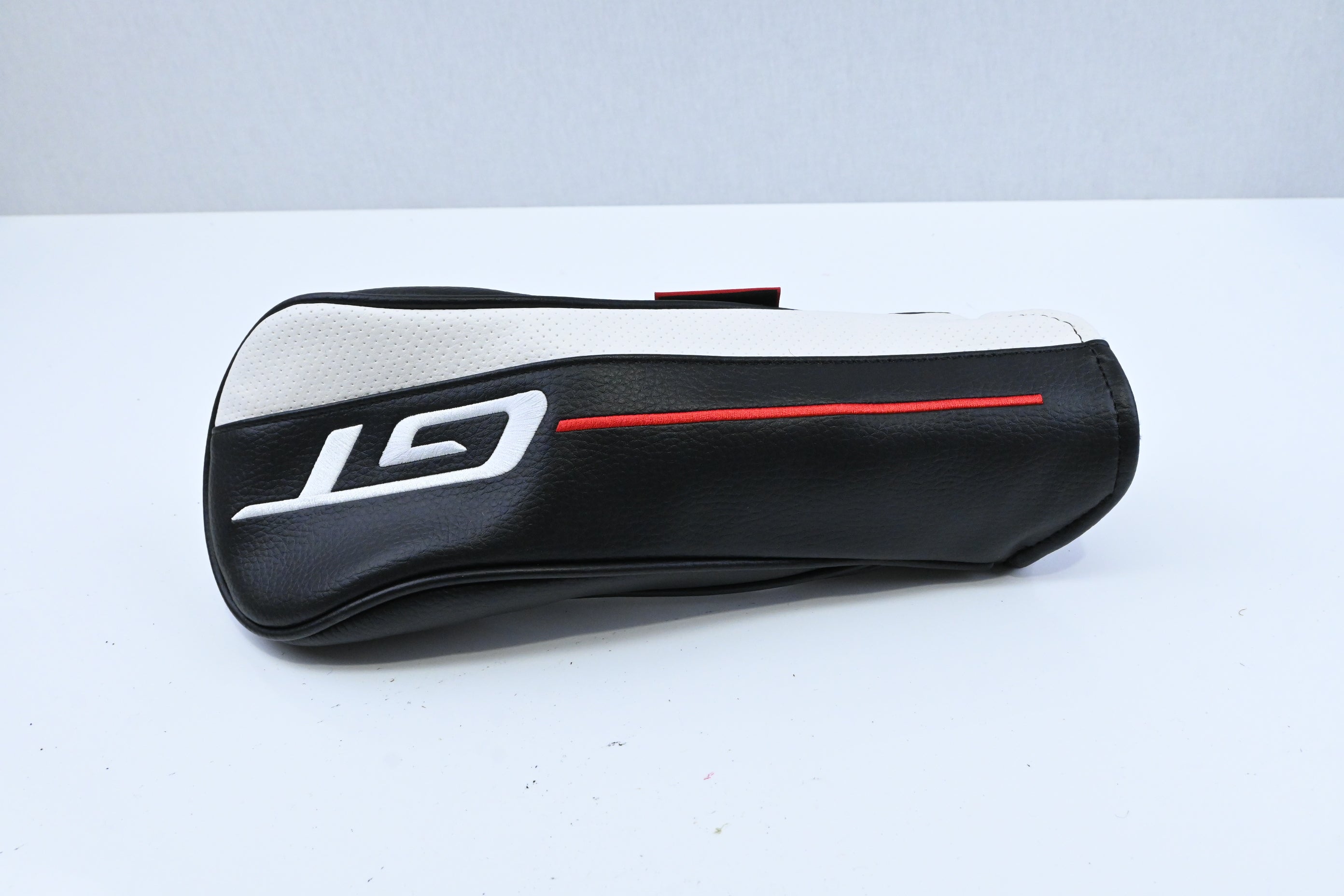 Titleist GT2 #5 Wood / 18 Degree / Regular Flex Denali Red 60 Shaft