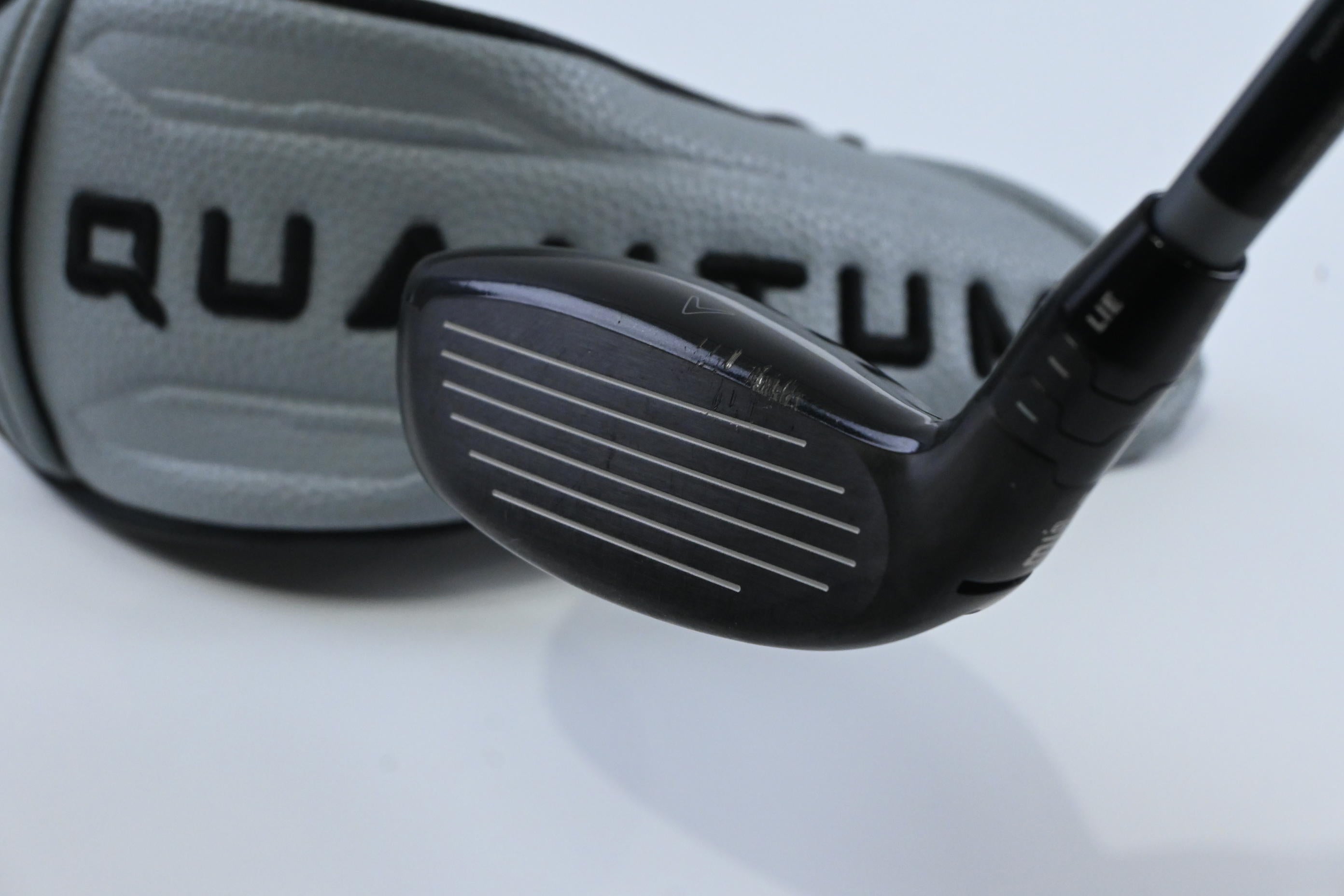 Callaway Quantum Max #3 Hybrid / 19 Degree / Stiff Flex Denali Frost Silver 70